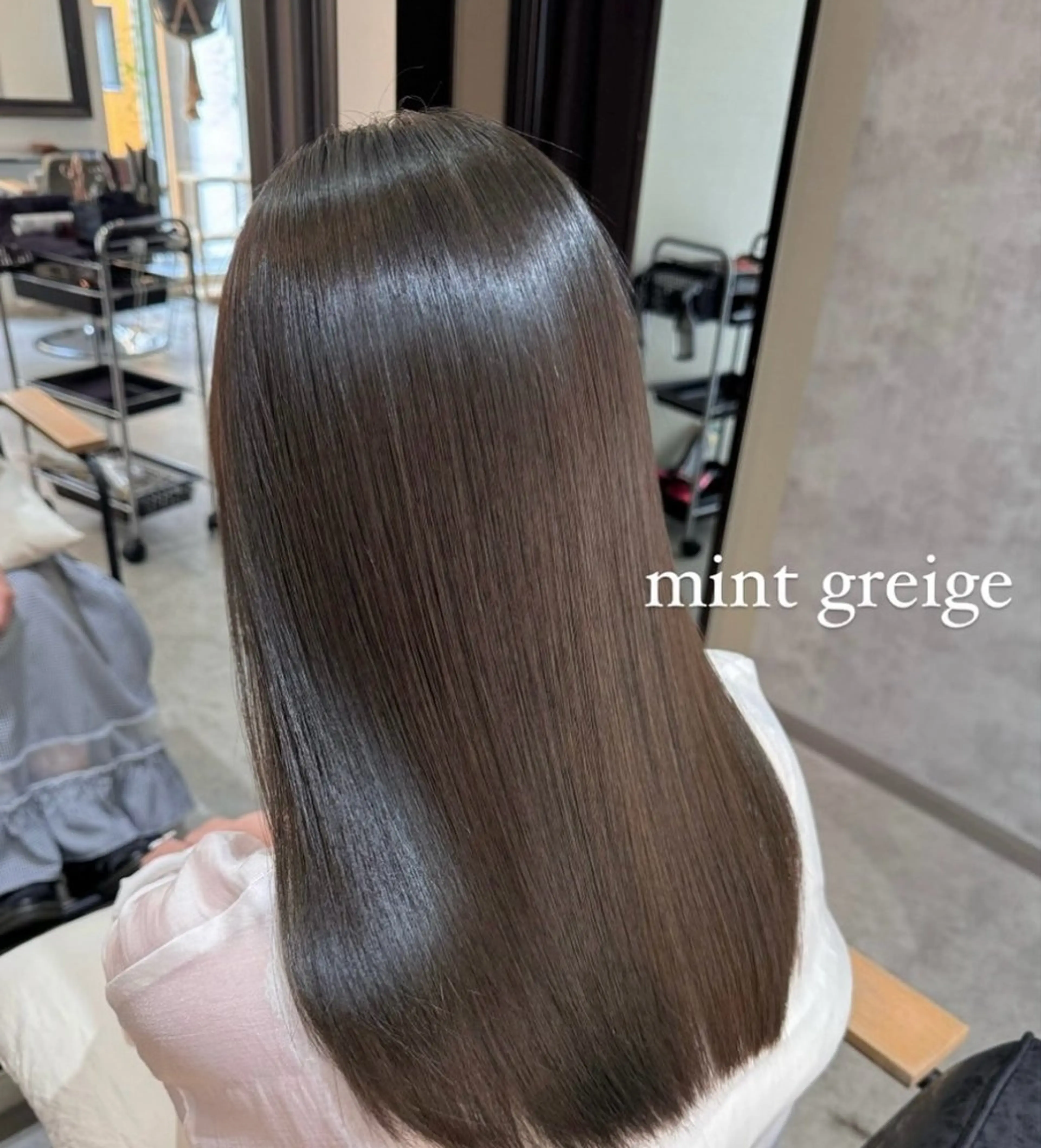 ロング カラー パーマ グレージュ ミント 髪質改善 縮毛矯正 ストレートパーマ ヘアカラー 縮毛矯正 トリートメント 表参道/ハイライト バレイヤージュのヘアスタイル