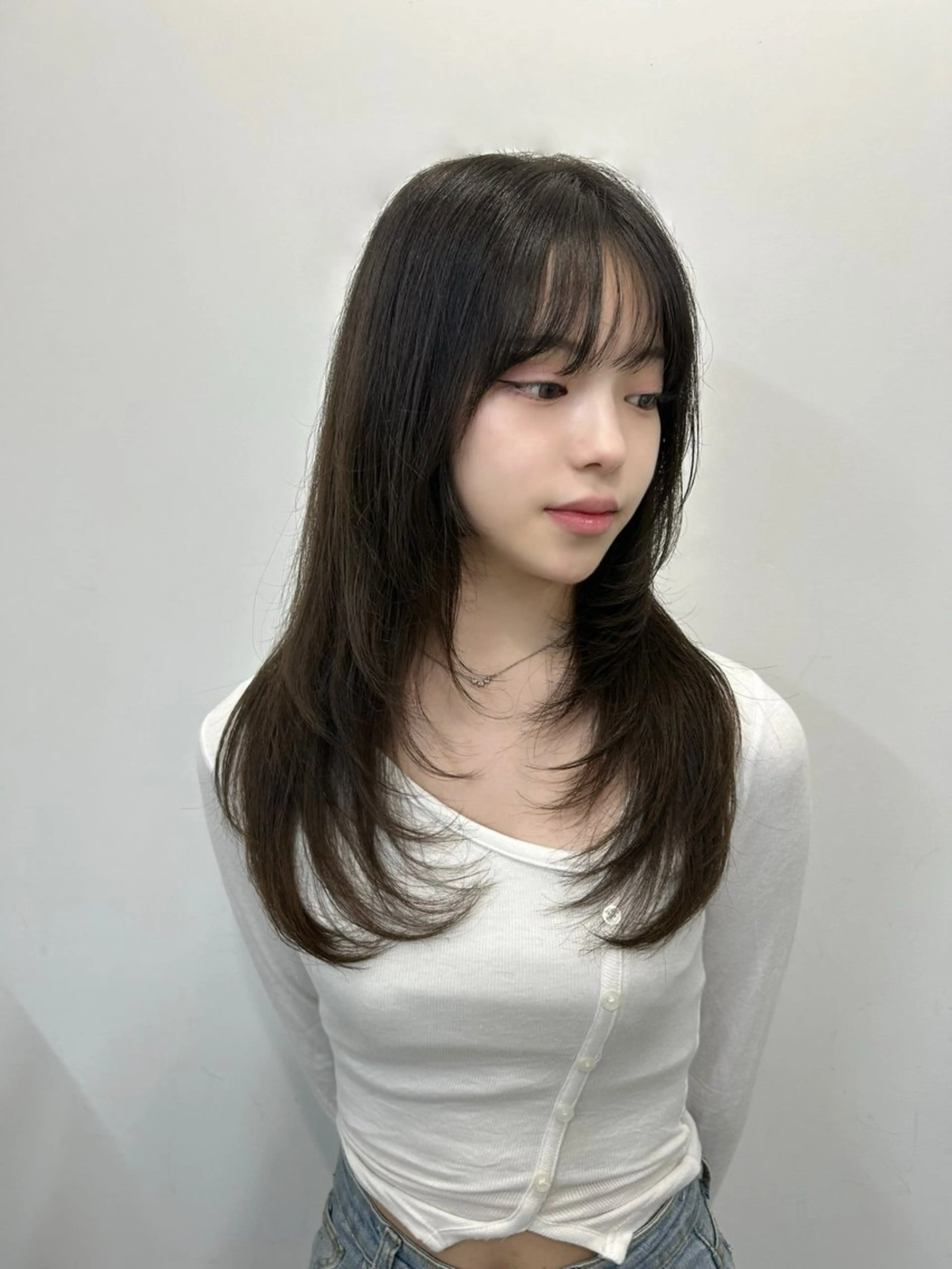 セミロング ボブ 顔まわりレイヤー 韓国風ヘア レイヤーカット 似合わせカット カット sunc所属・梅田l大人韓国ヘア レイヤー×艶カラーのヘアスタイル