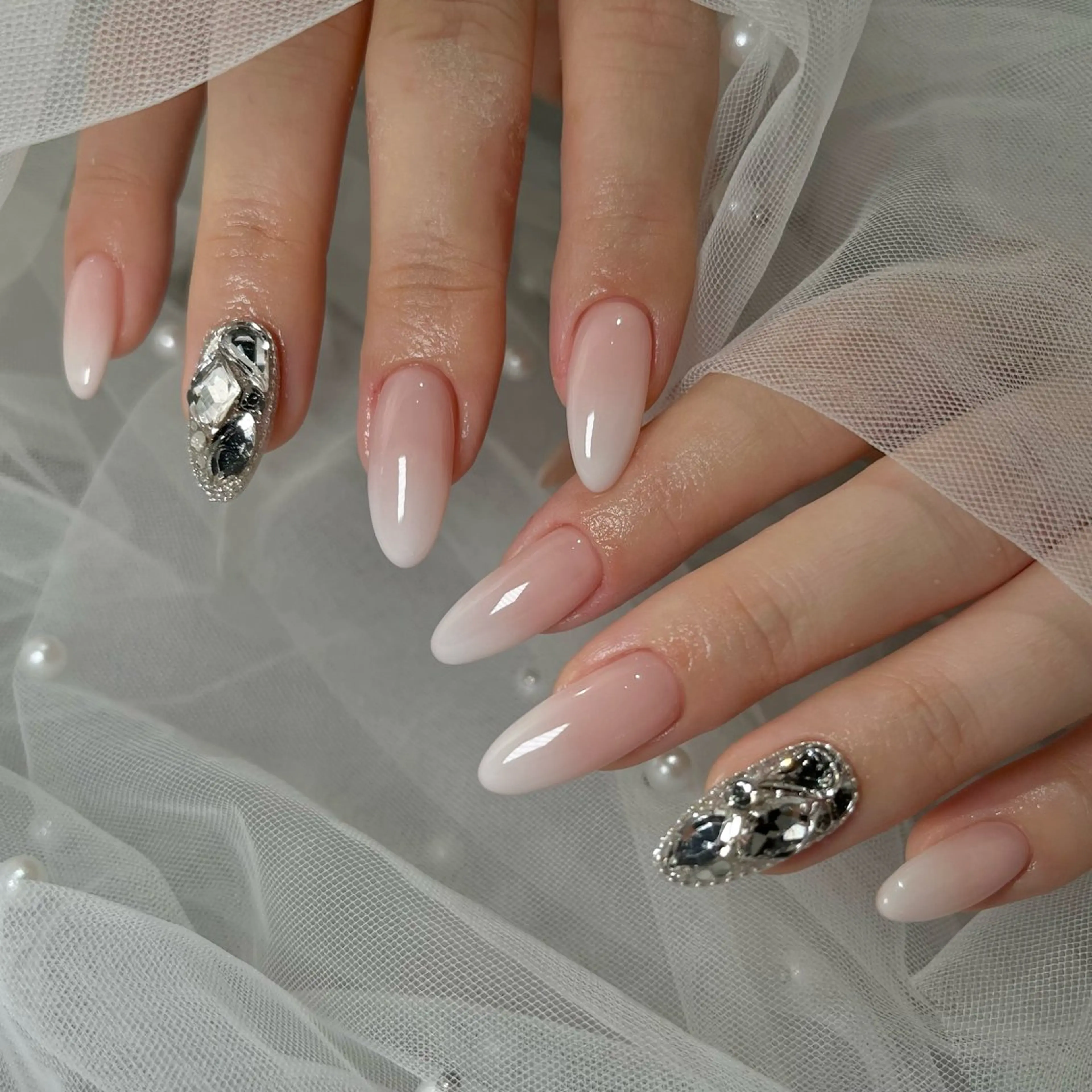 ネイル NEO Beauty Salon所属・𝐍𝐄𝐎 𝐉𝐔𝐑𝐈のネイルデザイン