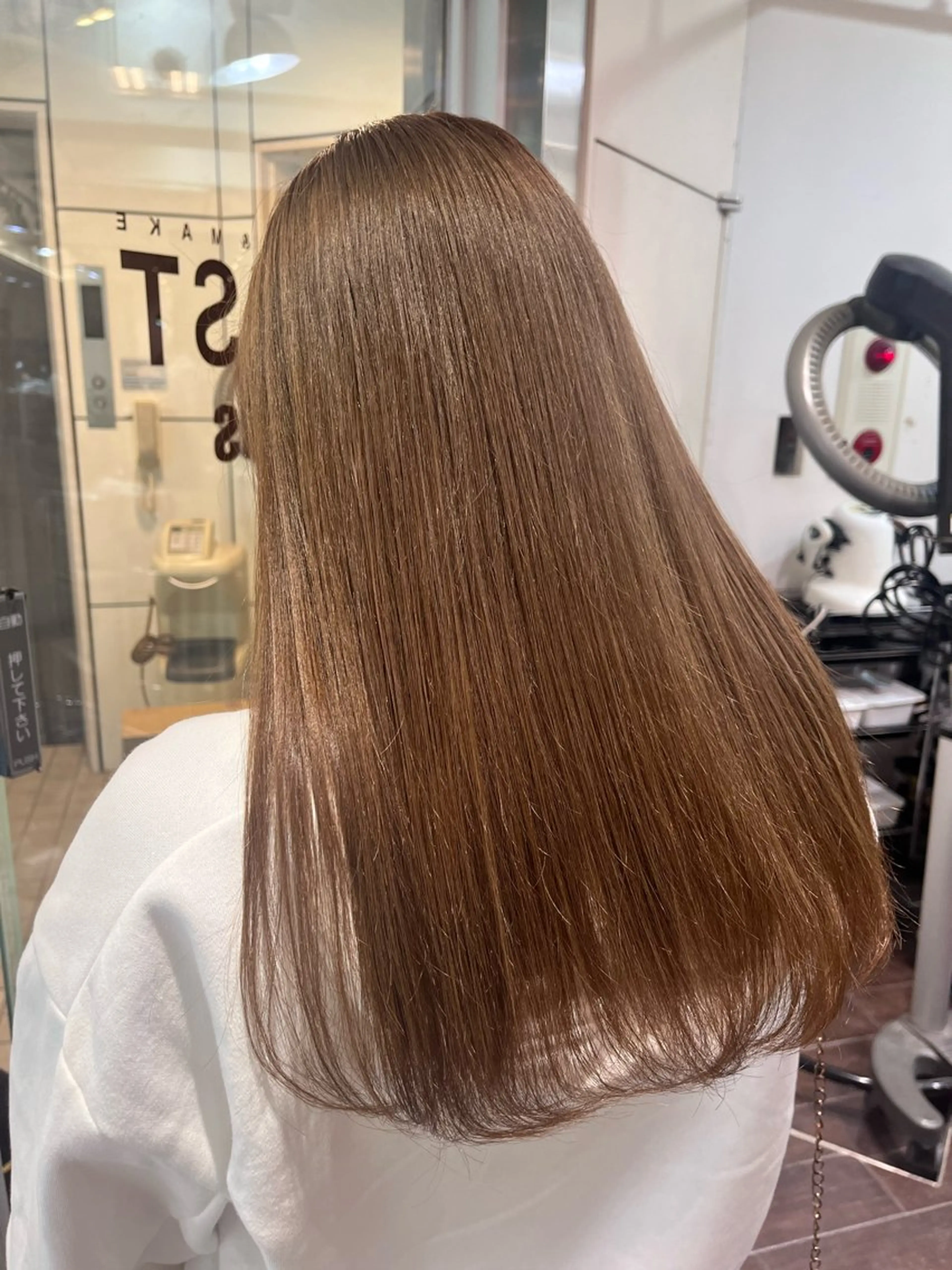 ロング カラー パーマ 酸性ストレート 🤍🎀honokaのヘアスタイル