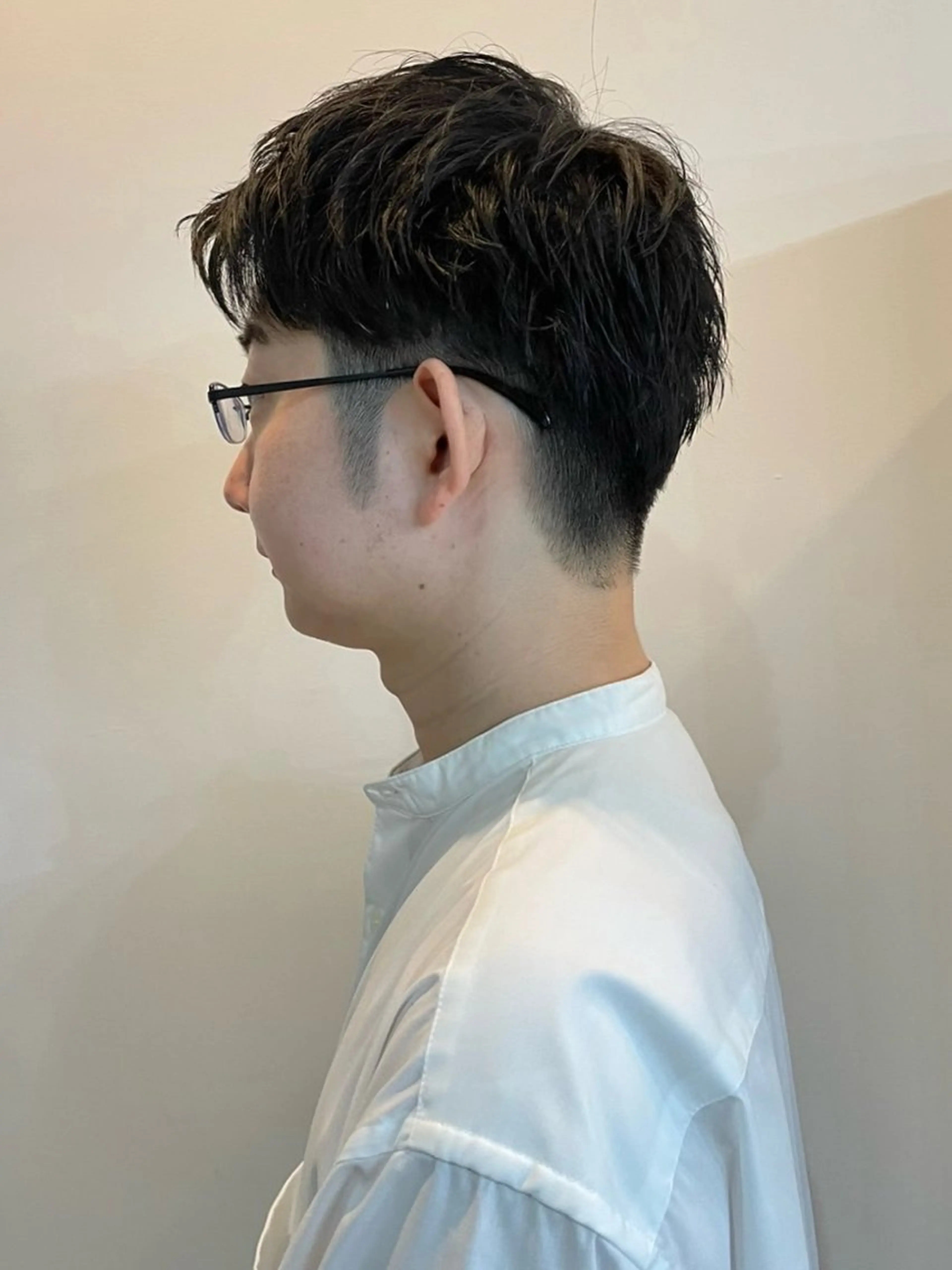 メンズ 刈り上げ 切りっぱなしボブ/ ブリーチカラー/大塚のヘアスタイル