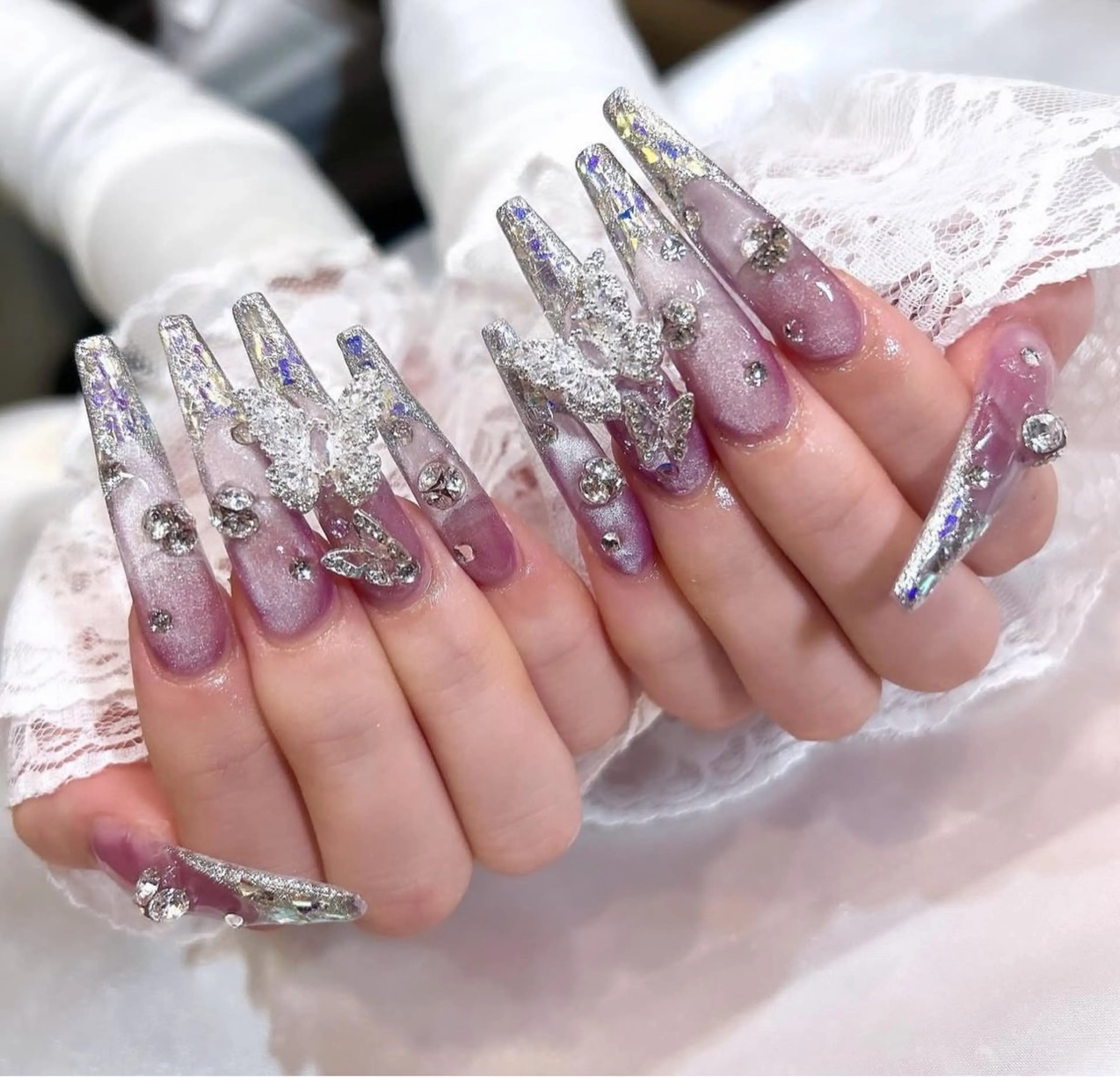 ネイル グラデーション キラキラネイル ワンカラーネイル 冬ネイル Jenn Nail Salonのネイルデザイン