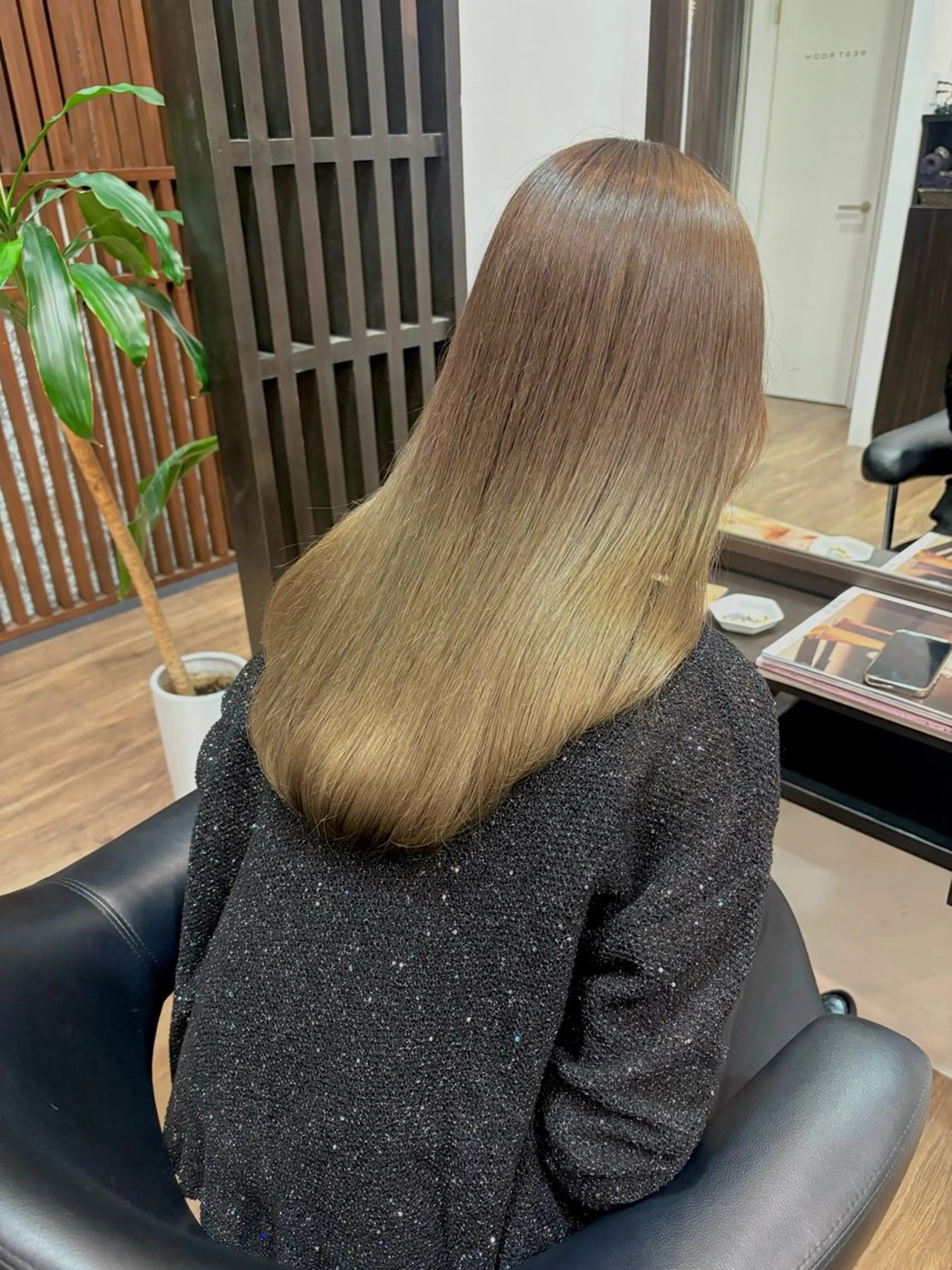 ロング CURRO HAIR所属・杉屋 和花菜のヘアスタイル