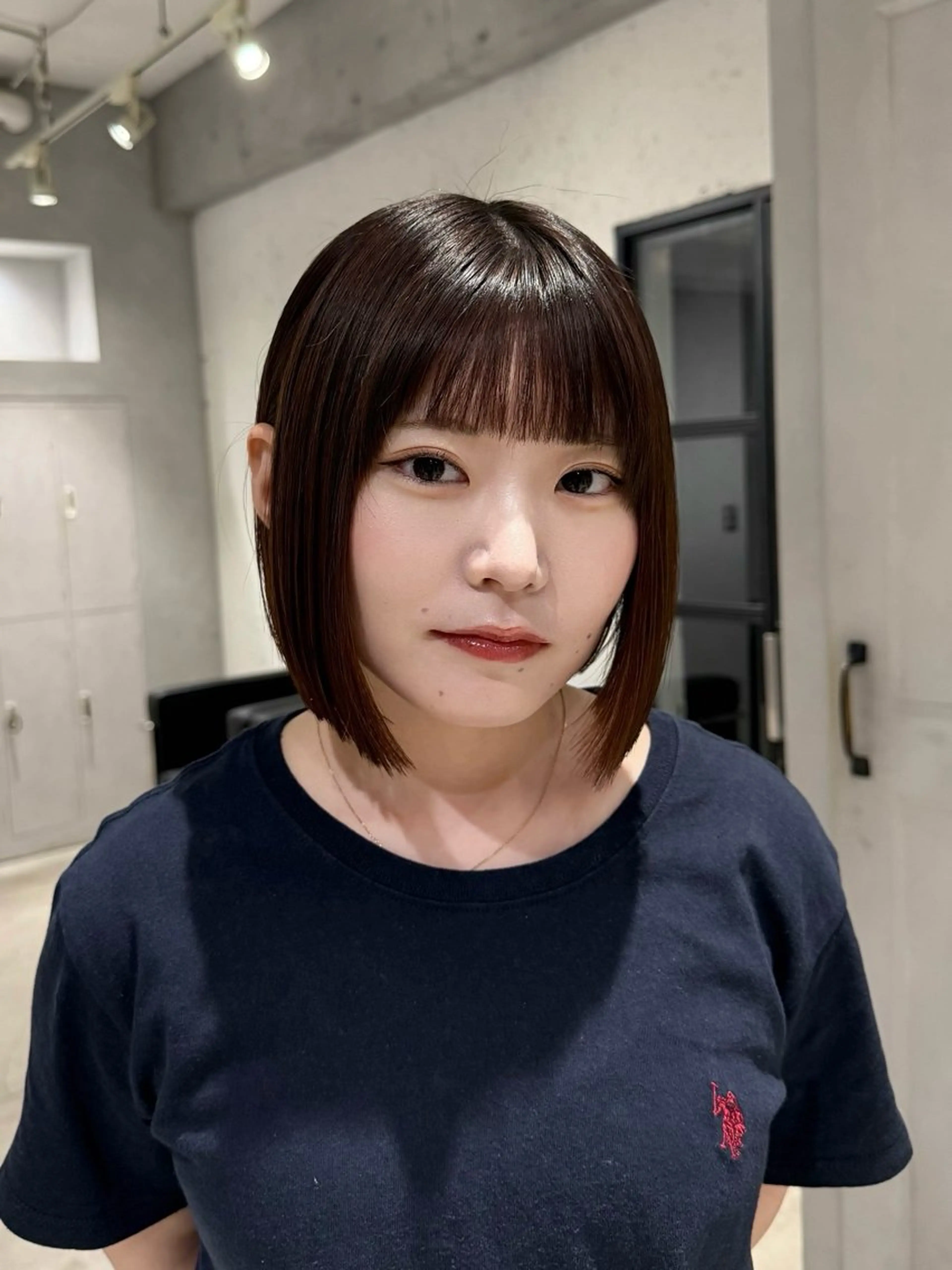 ショート ボブ あんな🦋レイヤー カット/透明感カラーのヘアスタイル