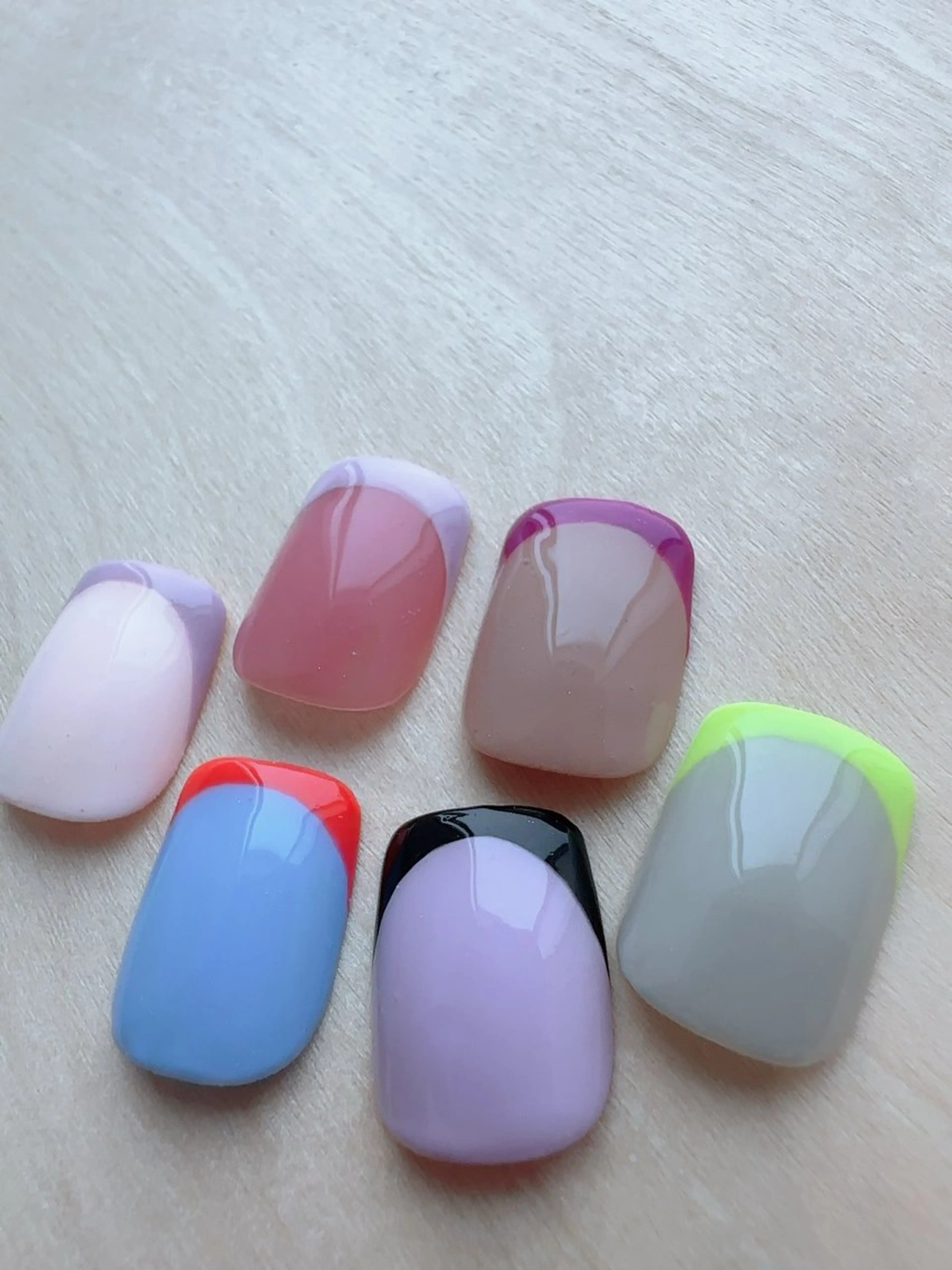 ネイル フレンチネイル フットネイル en nail MEGUMIのネイルデザイン