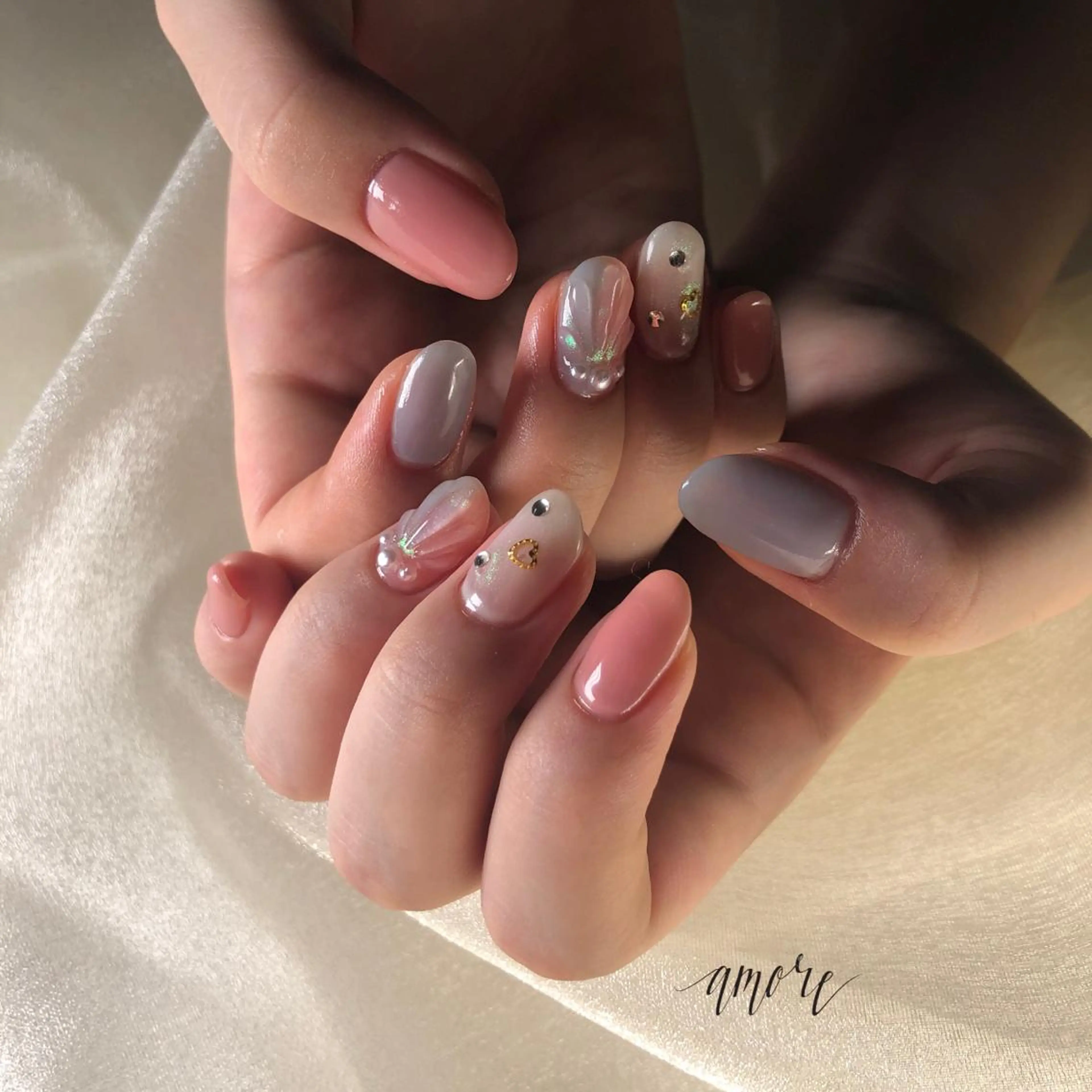 ネイル アートネイル クリアネイル ジェルネイル 氷ネイル・うるうるネイル マグネットネイル You kyehwaのネイルデザイン