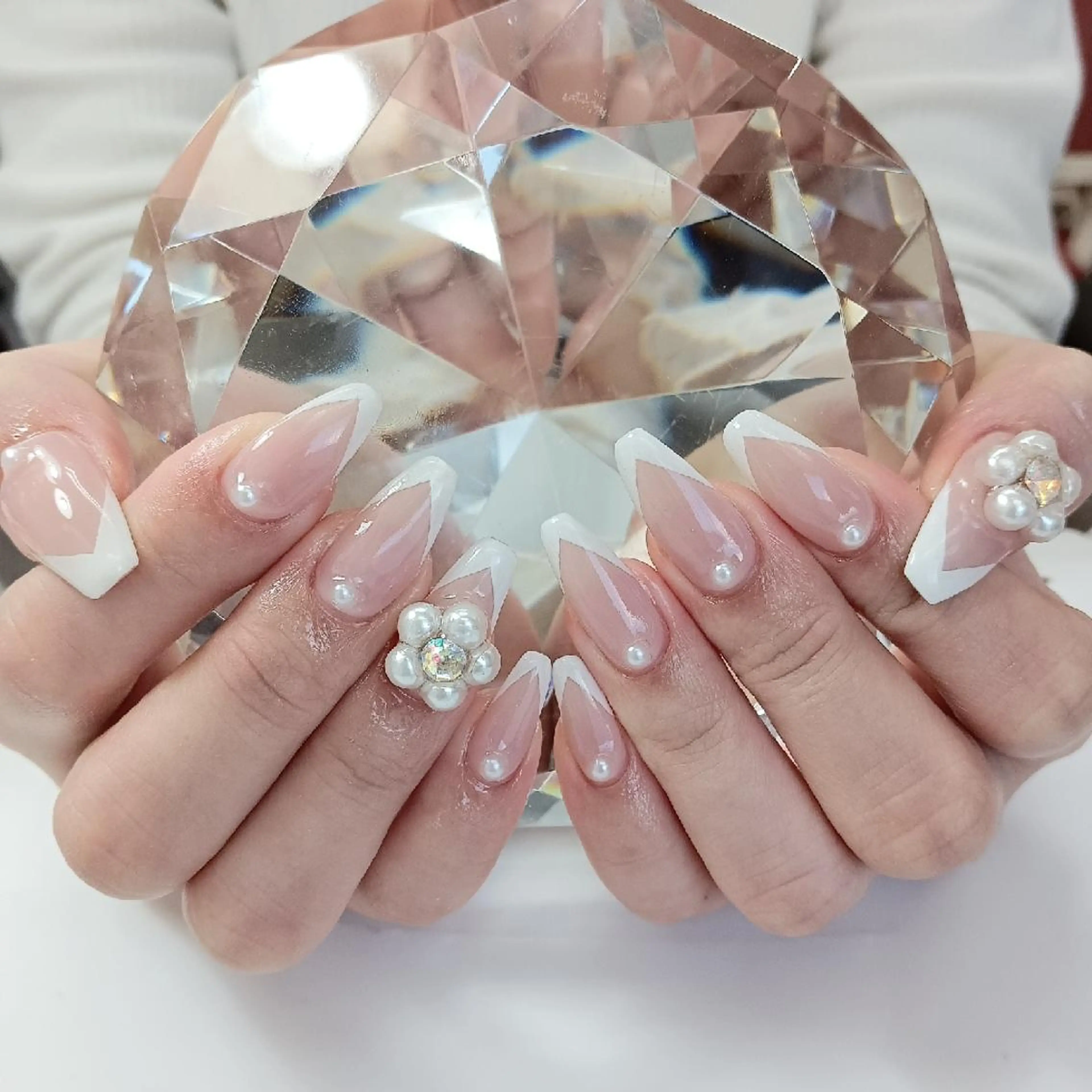 ネイル フレンチネイル ハンドネイル Coco Girlsのネイルデザイン