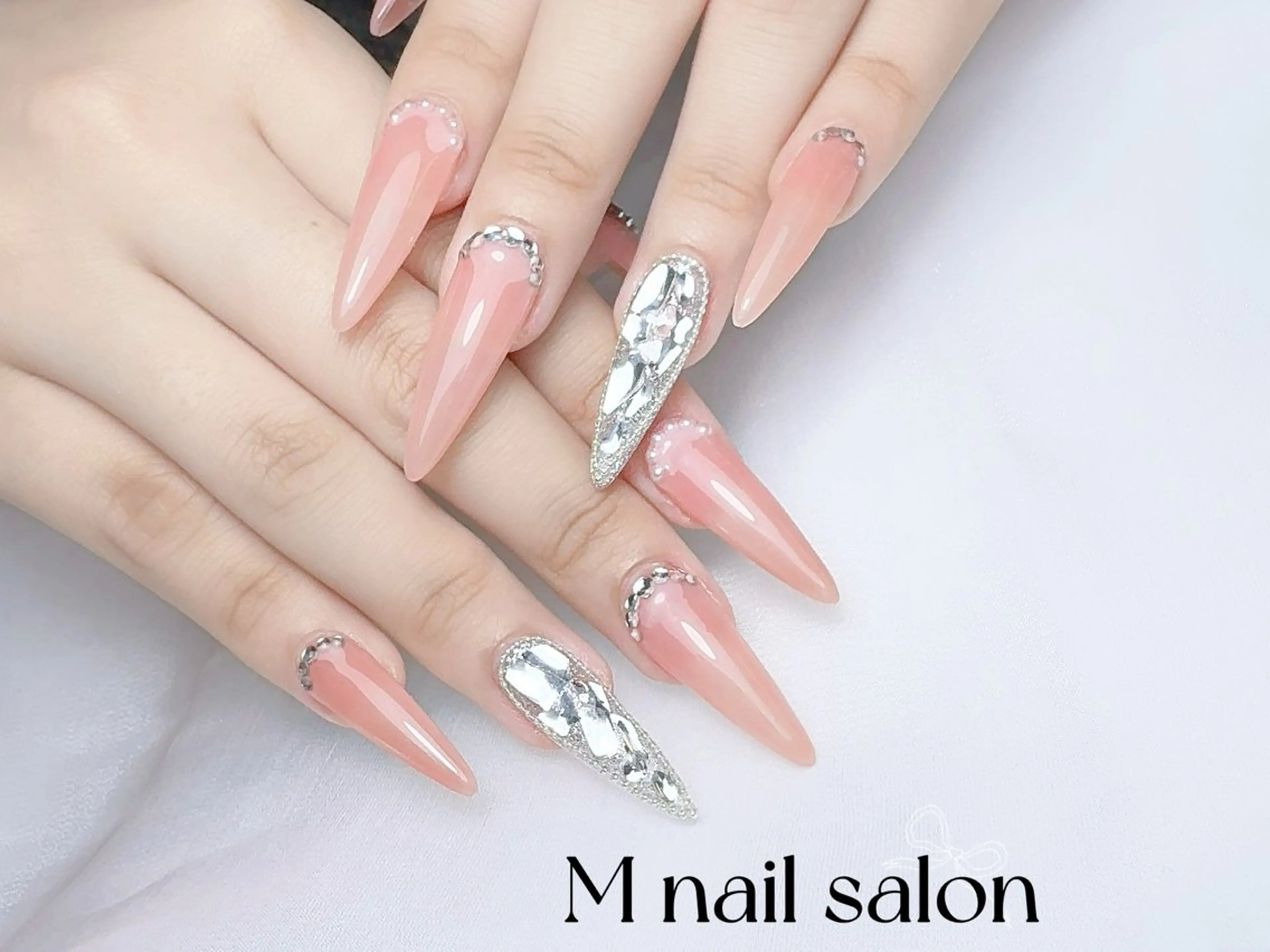 ネイル ハンドネイル M🌷nail 長さだし専門店のネイルデザイン