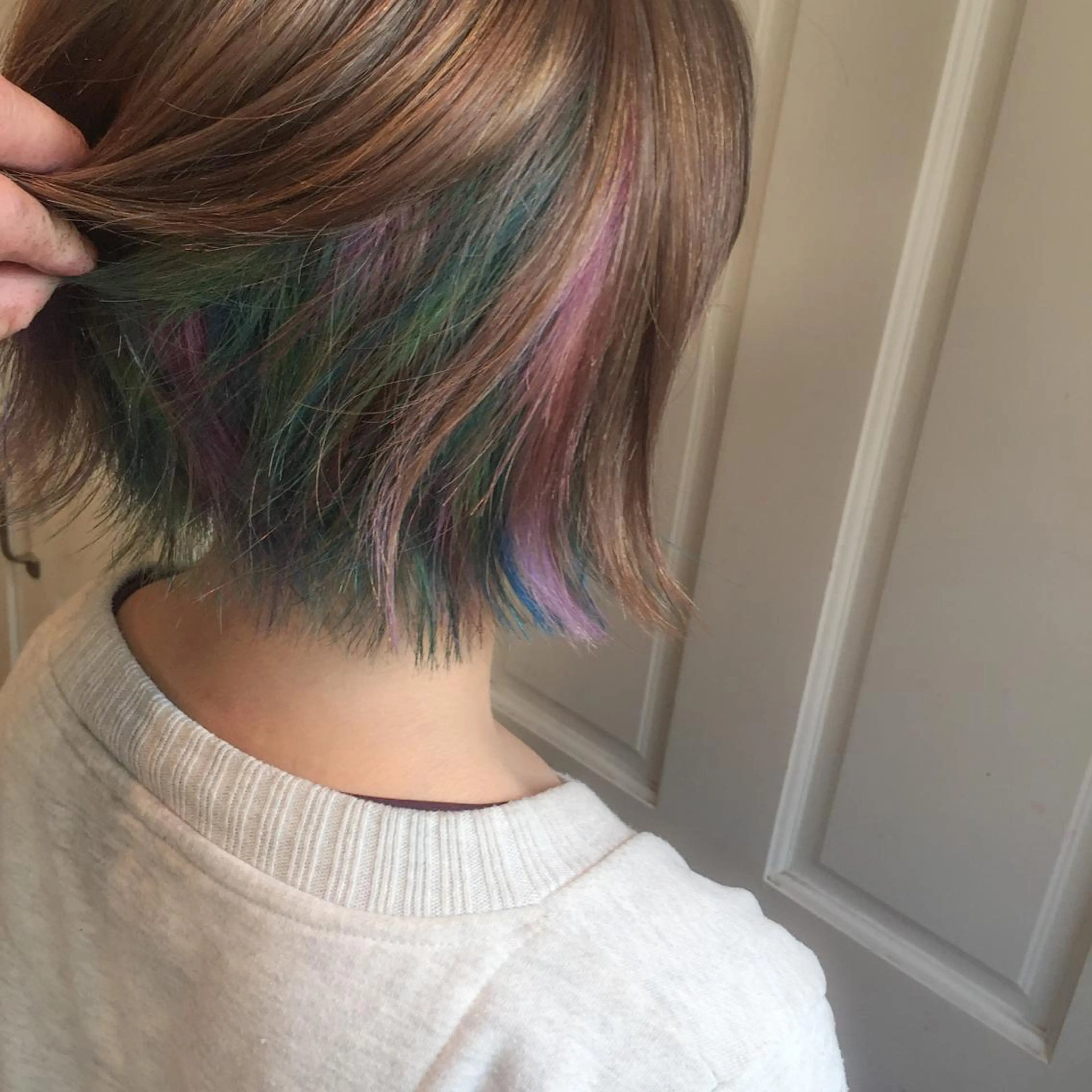 ミディアム カラー ユニコーンカラー ホワイト&レイヤーカ ットエクステ長畠俊輔のヘアスタイル