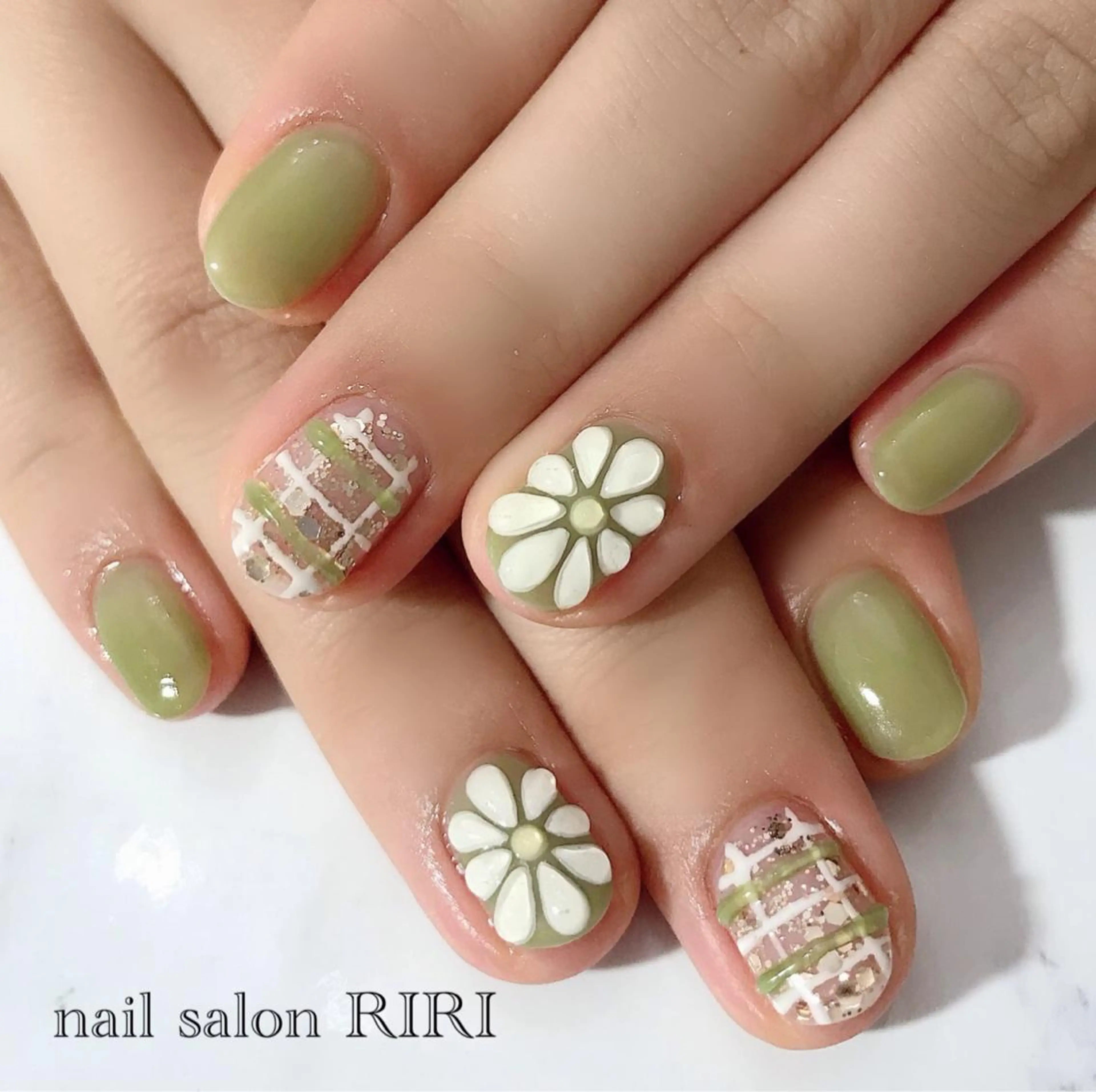 ネイル フラワーネイル ぷっくりネイル ハンドネイル private  nail  salon RIRI所属・RIRI リリのネイルデザイン