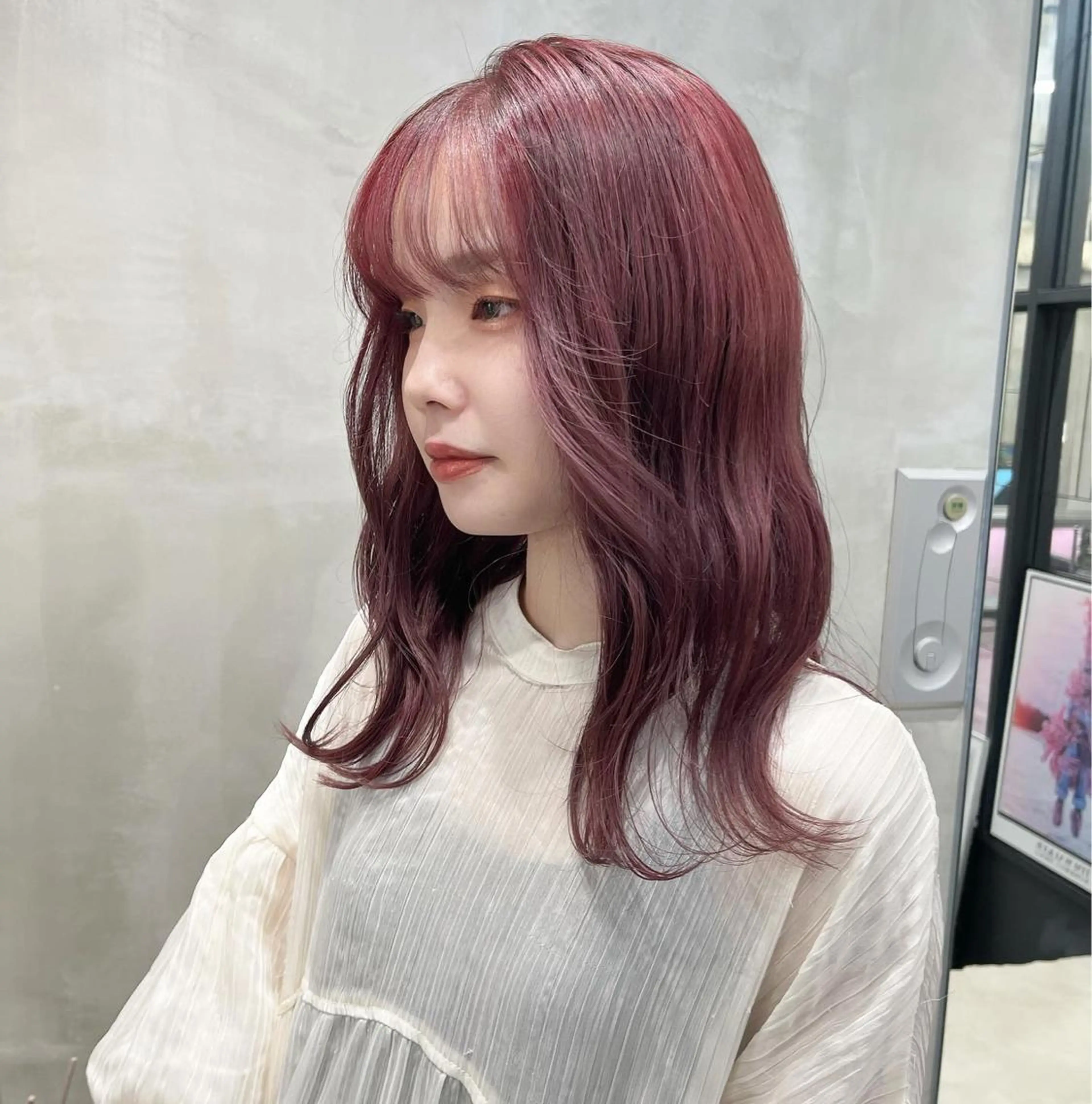 セミロング カラー レッドカラー ヘアカラー ナツミ/透明感カラー /酸性ストレートのヘアスタイル