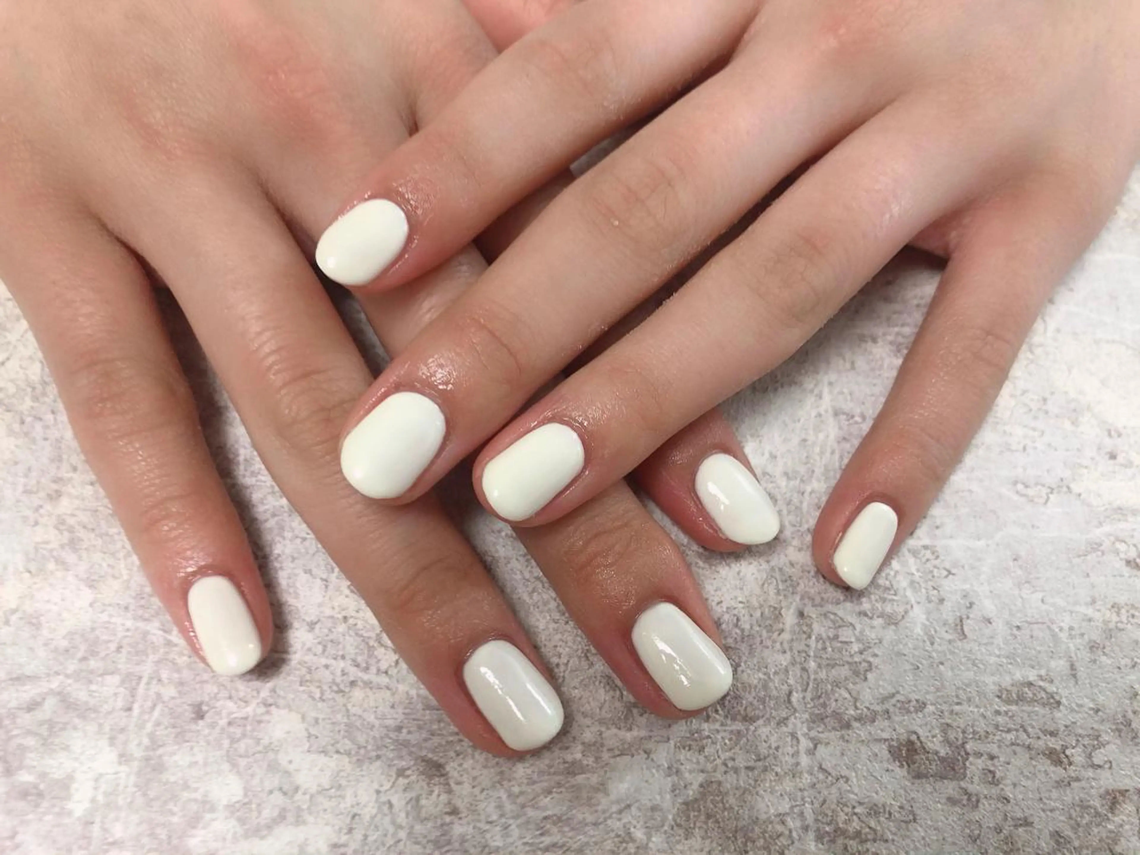 ネイル ワンカラーネイル ホワイト ハンドネイル Mogu nail 二子玉川のネイルデザイン