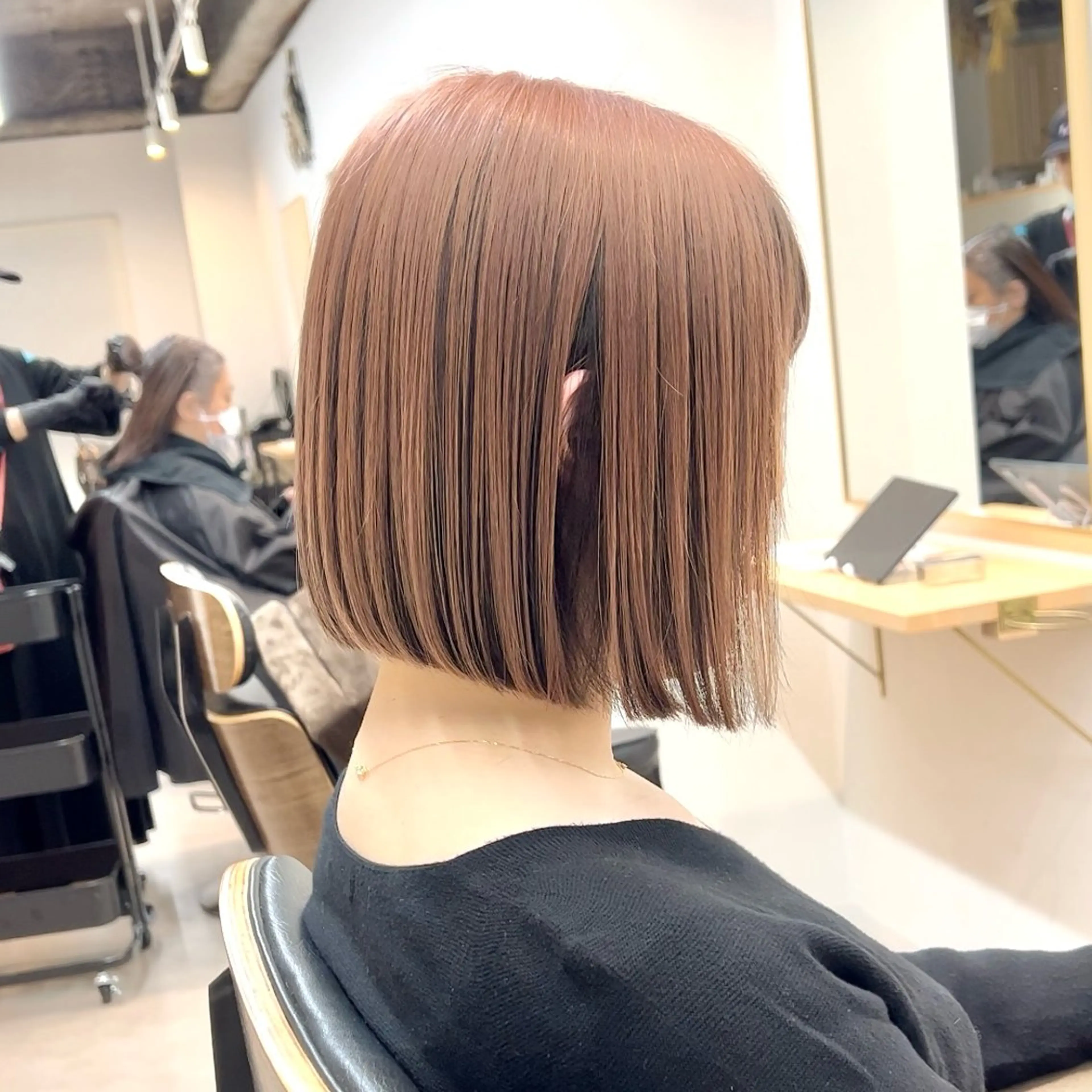 ミディアム カラー カット ヘアカラー トリートメント ボブ/韓国ボブ/ブリ ーチ/鈴木康平のヘアスタイル