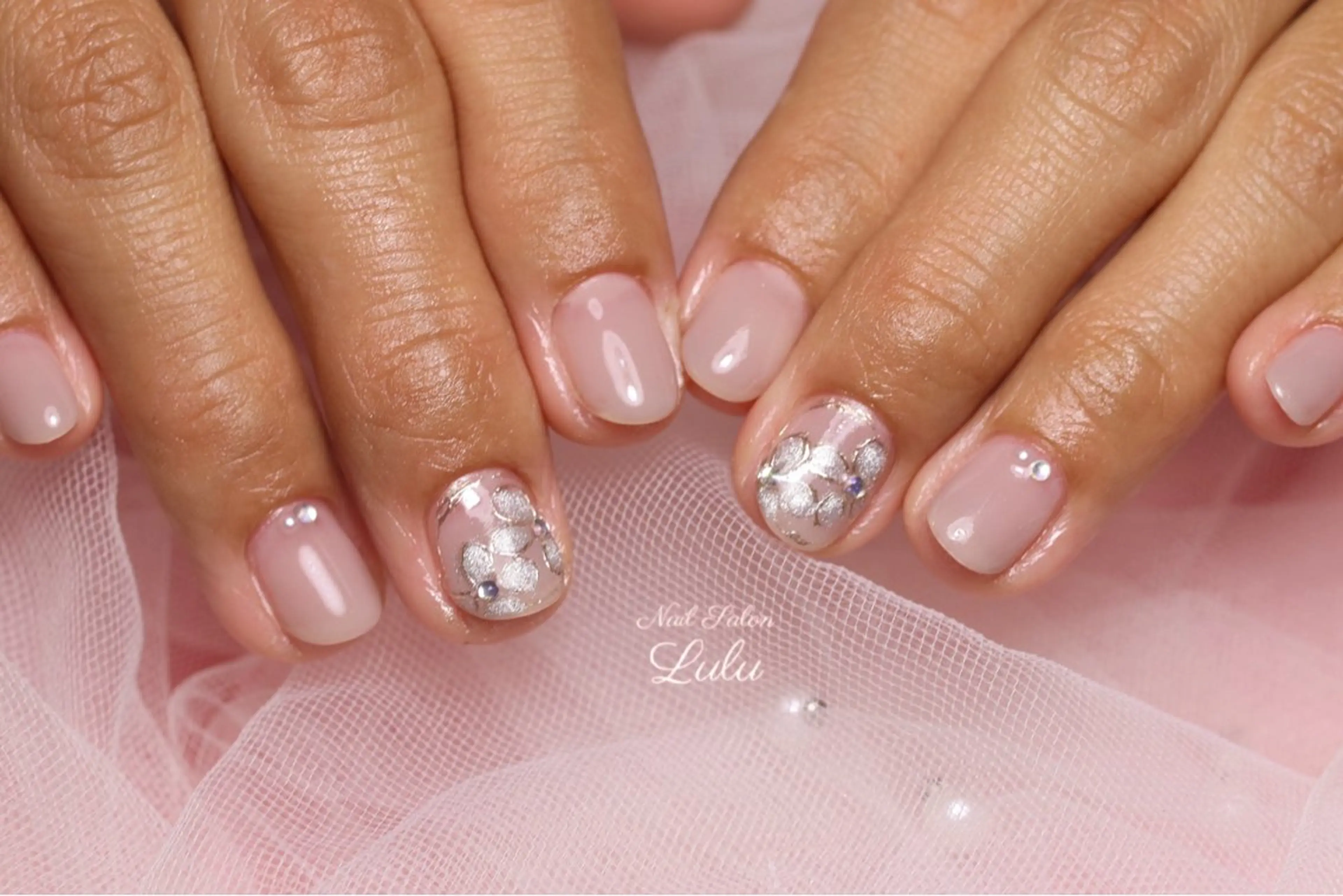 ネイル ハンドネイル Lulu nail salon 南堀江店所属・西村 あやかのネイルデザイン