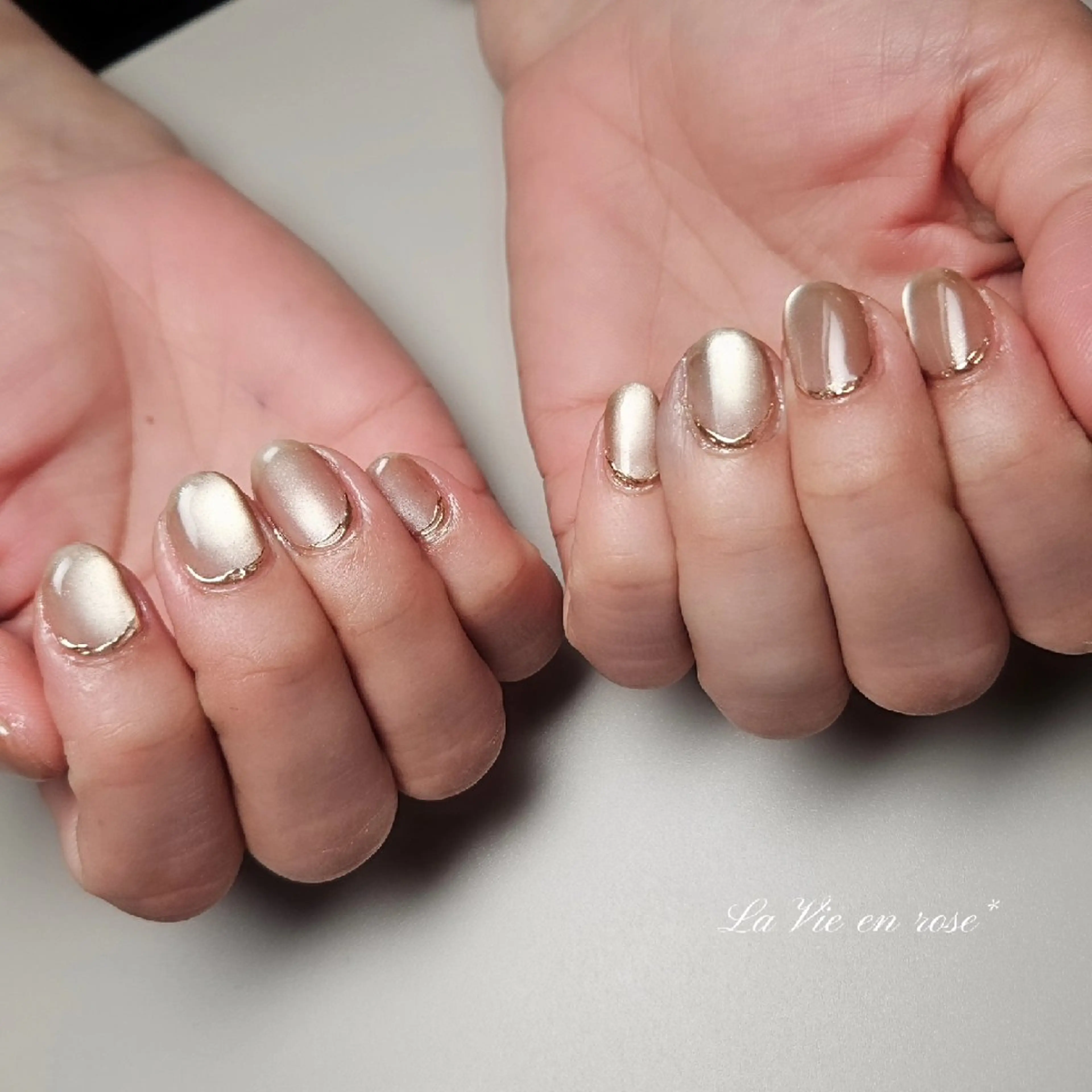 ネイル ラヴィアン ローズのネイルデザイン