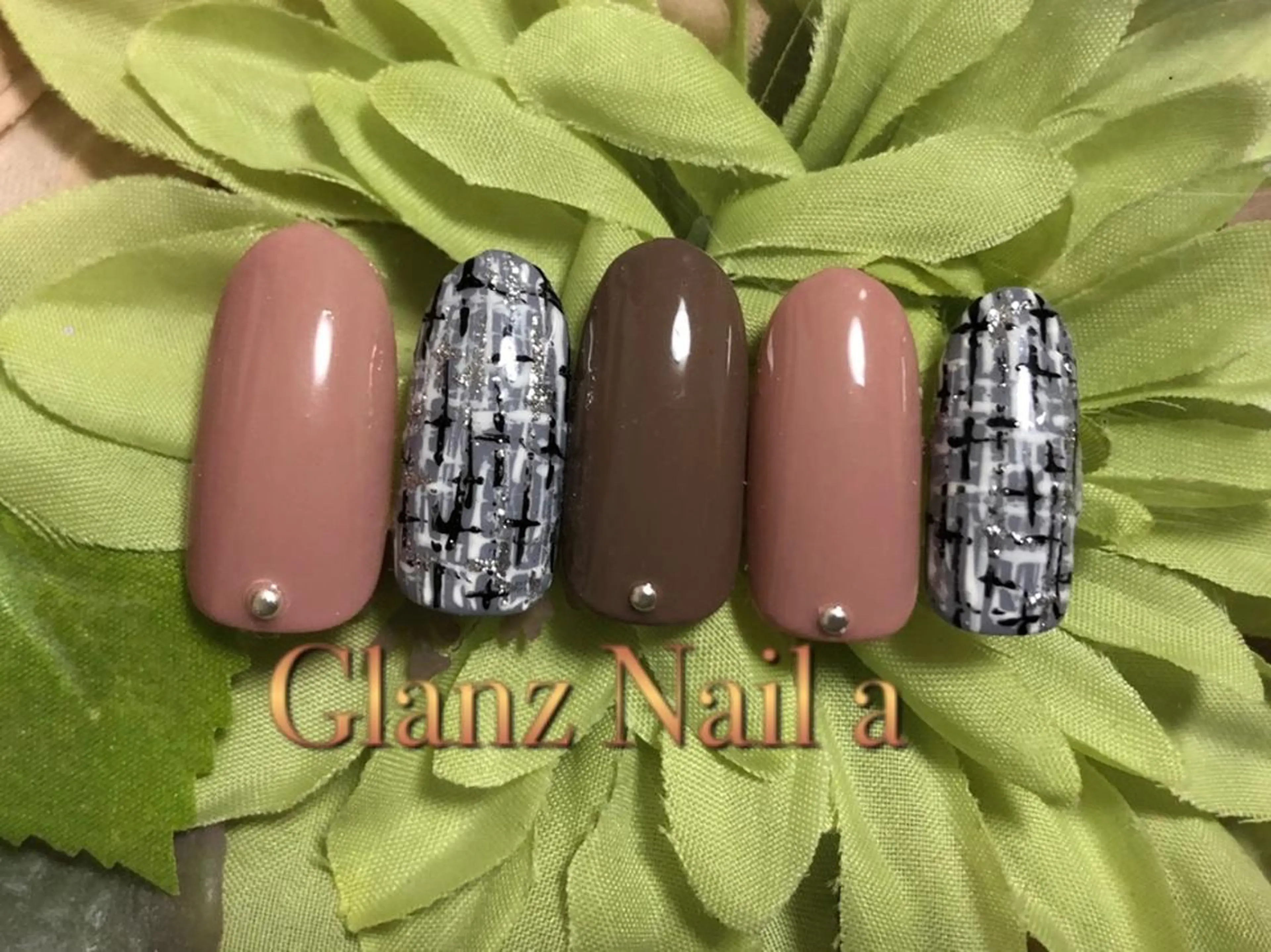 ネイル ツイードネイル Glanz  Nail aのネイルデザイン