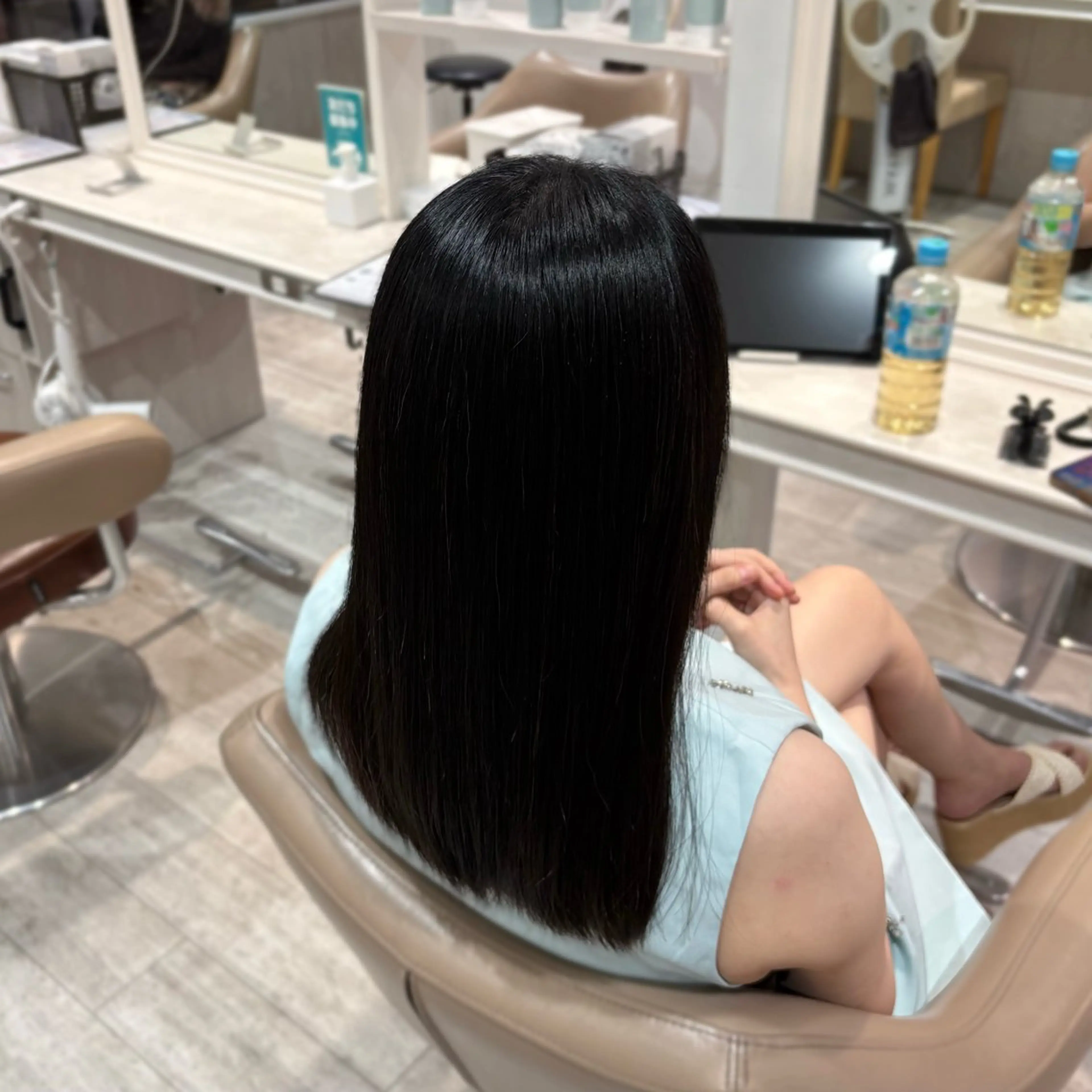 ロング カラー 長崎 真子のヘアスタイル