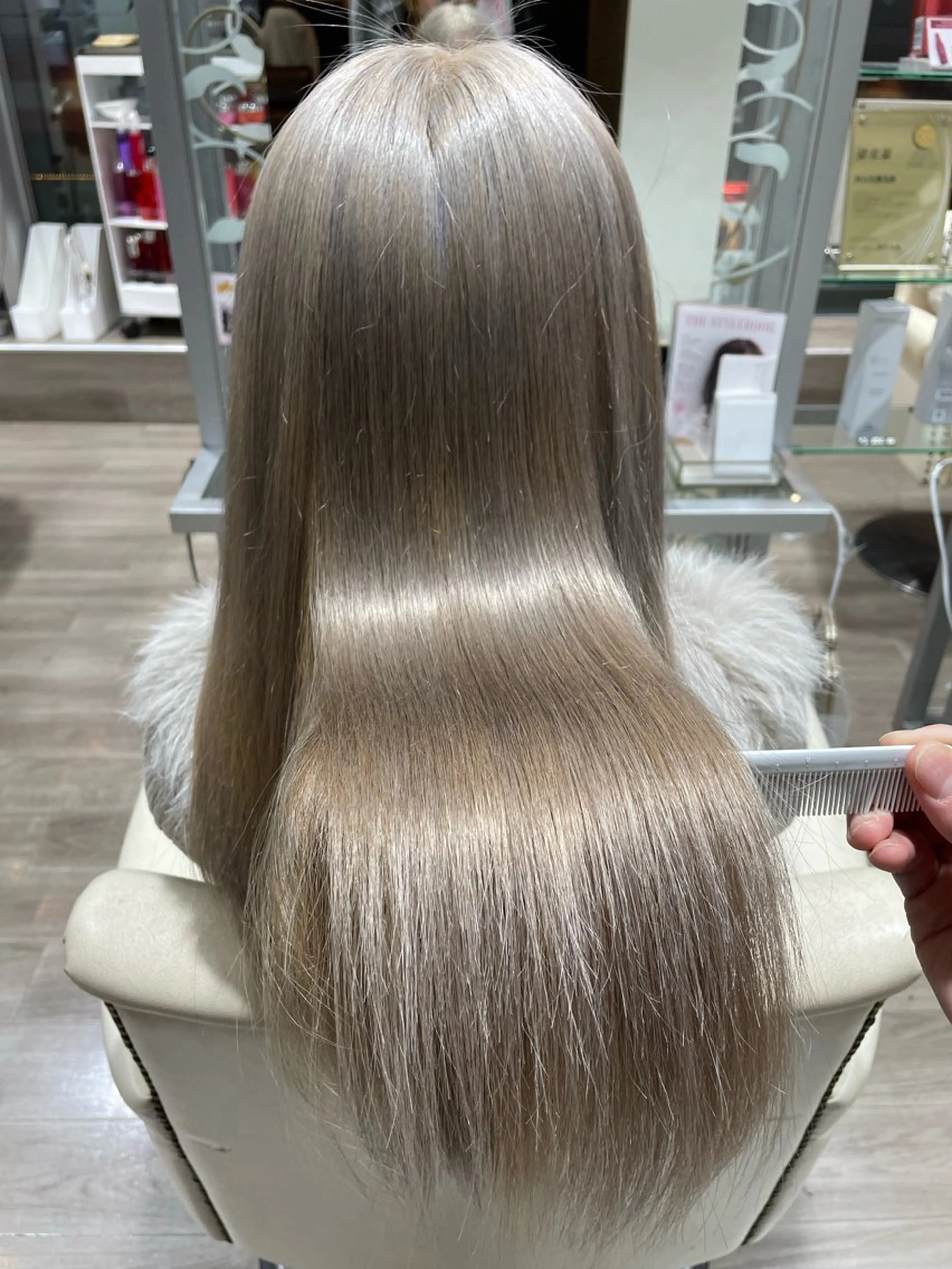 ロング カラー 西村 駿希のヘアスタイル