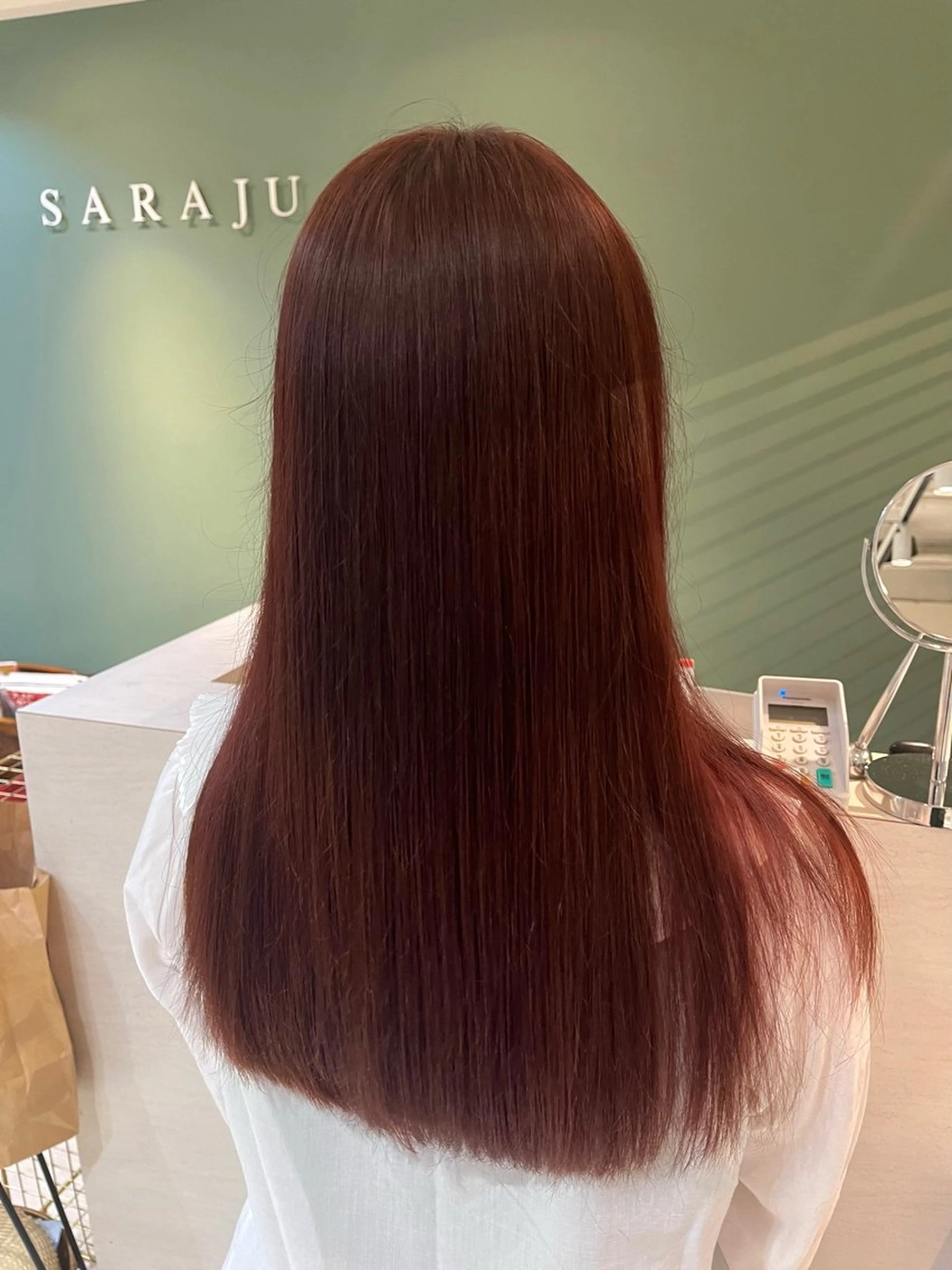 ロング カラー ブラウンカラー レッドカラー レッドブラウン ヘアカラー saraju 梅田店所属・安来柚乃 ヤスキユノのヘアスタイル