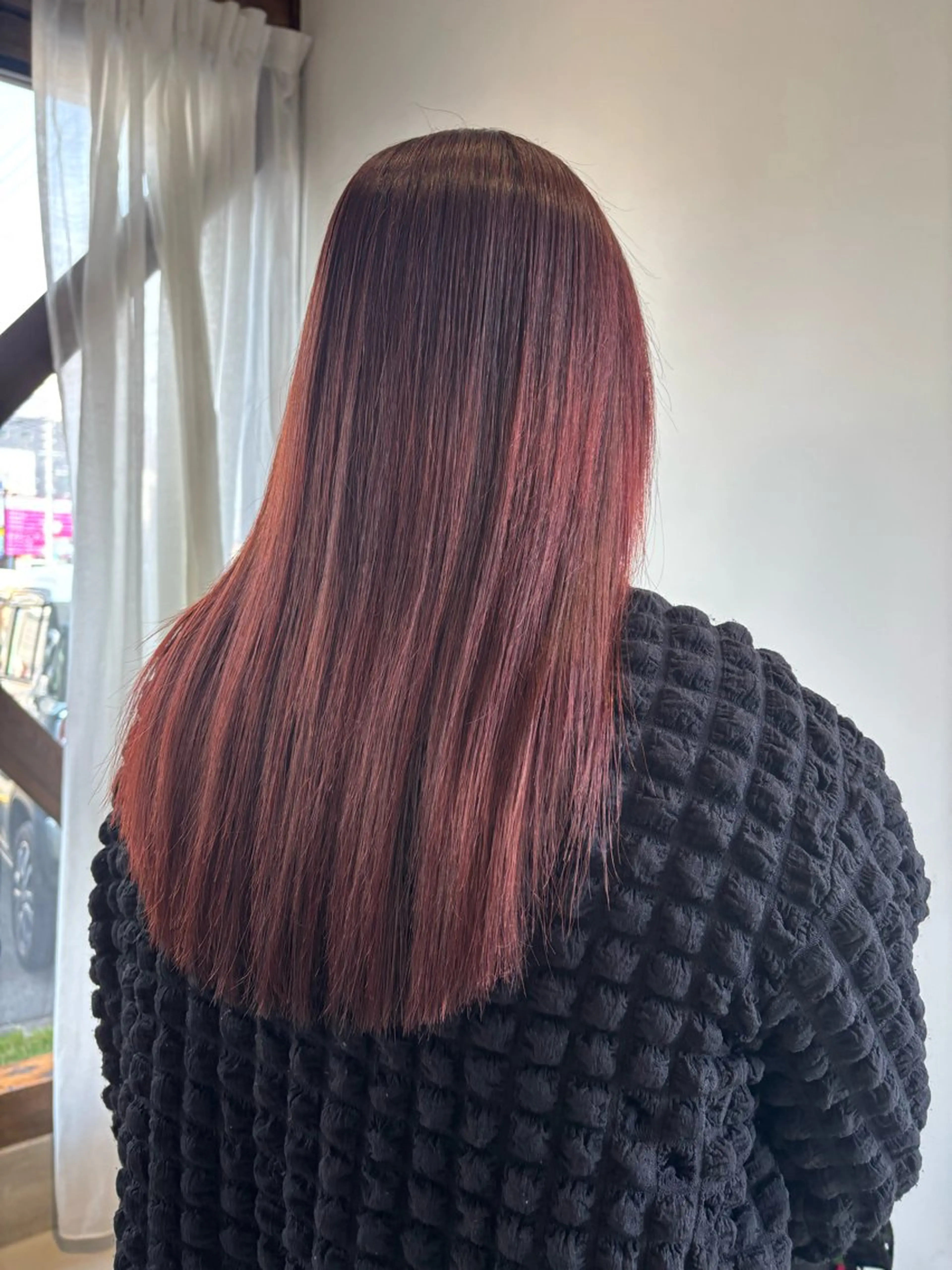 ロング 岡本 彩楓のヘアスタイル