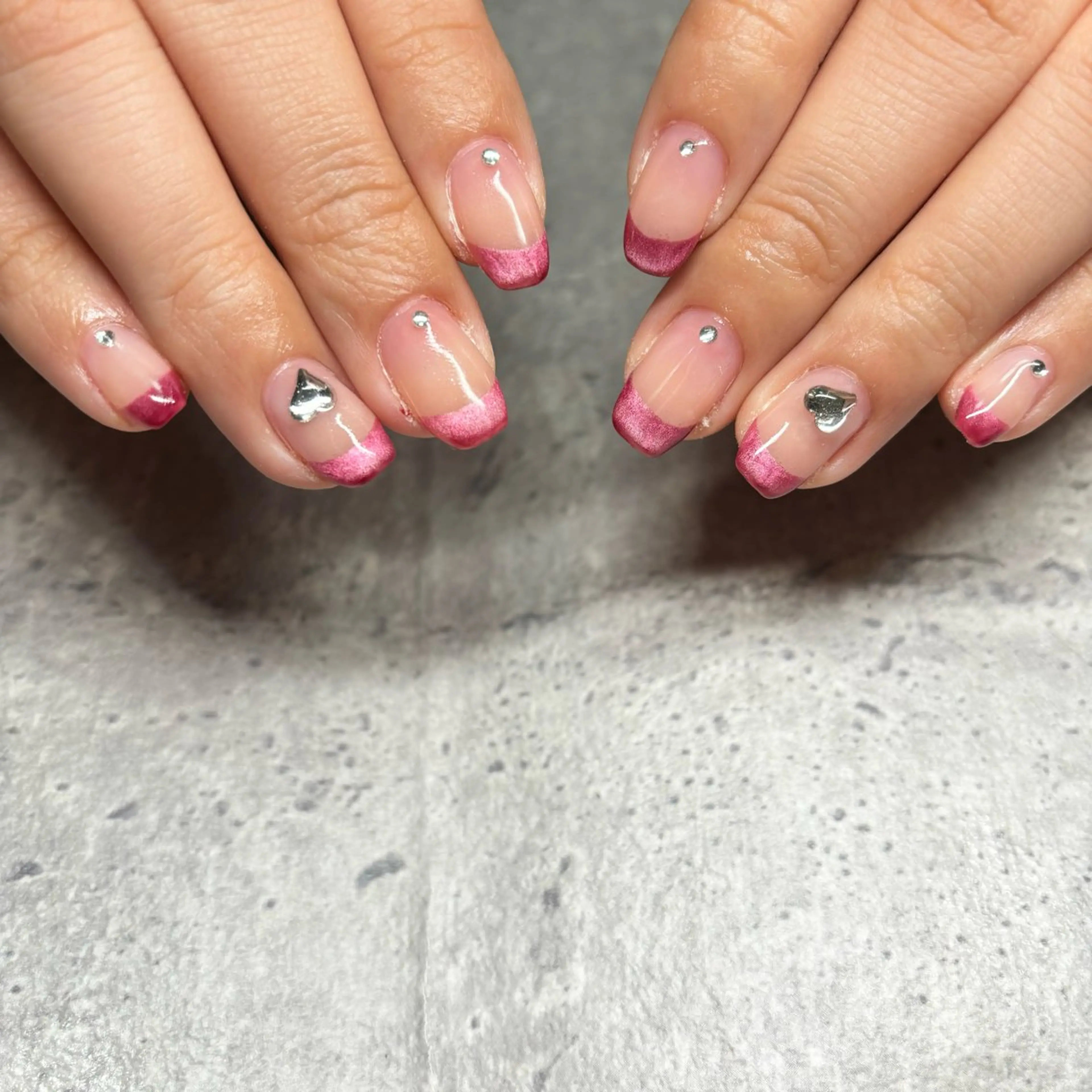 ワンポイントネイルorフレンチ(スキンカラー付)🌷の写真