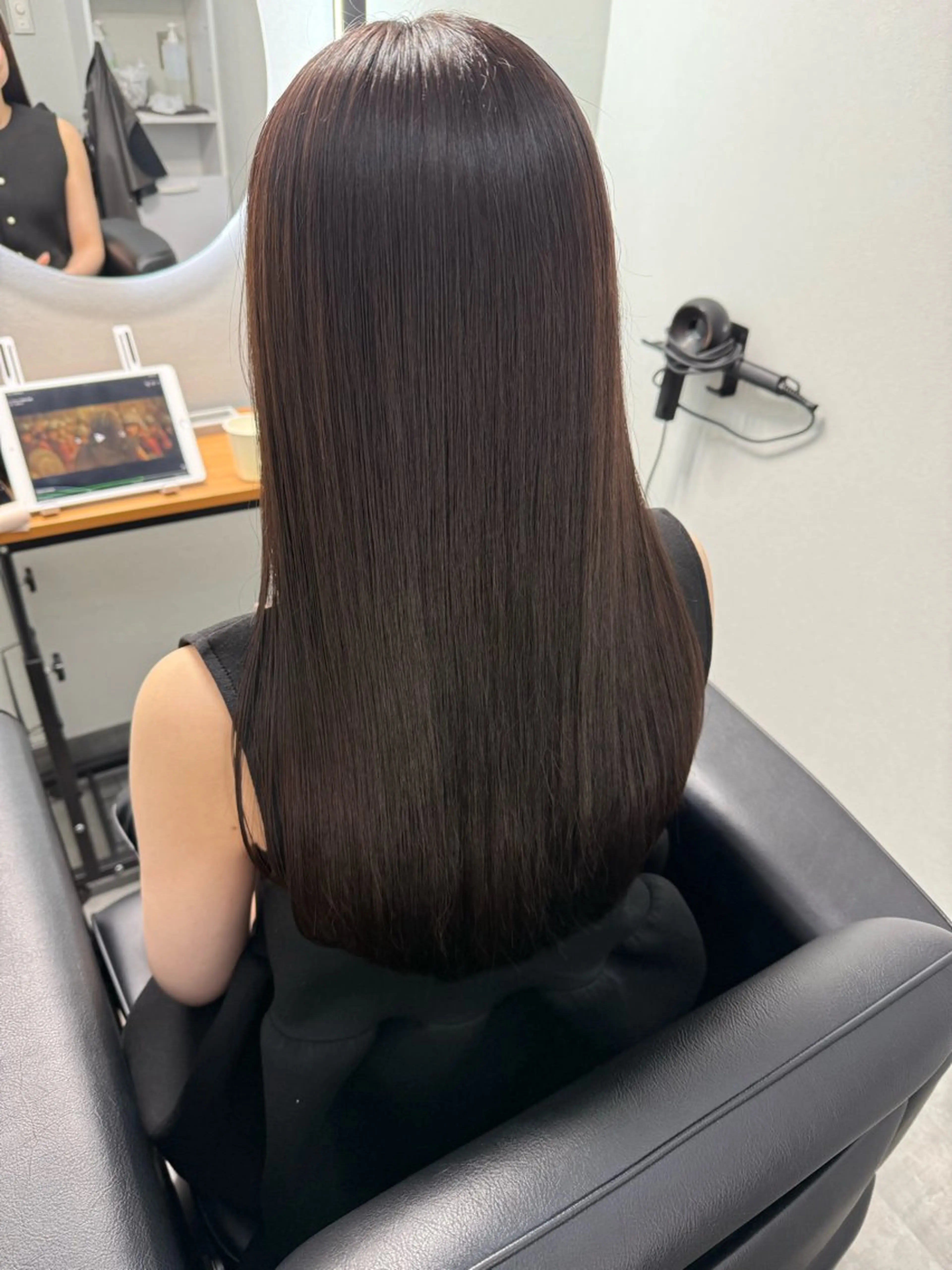 ロング カラー 高橋 葵のヘアスタイル