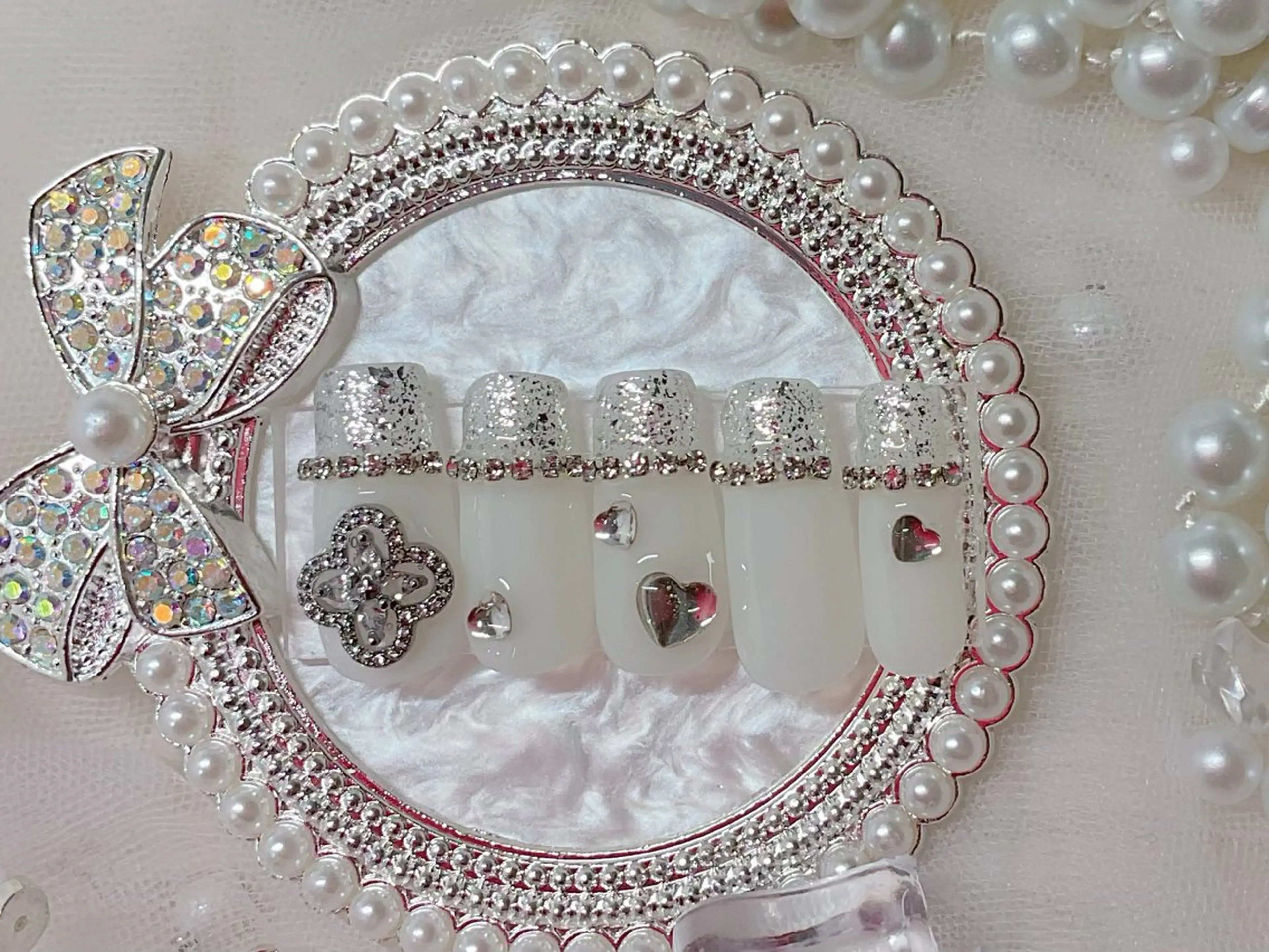 ミディアム ハンドネイル Hanaai Salon新大久保店のネイルデザイン