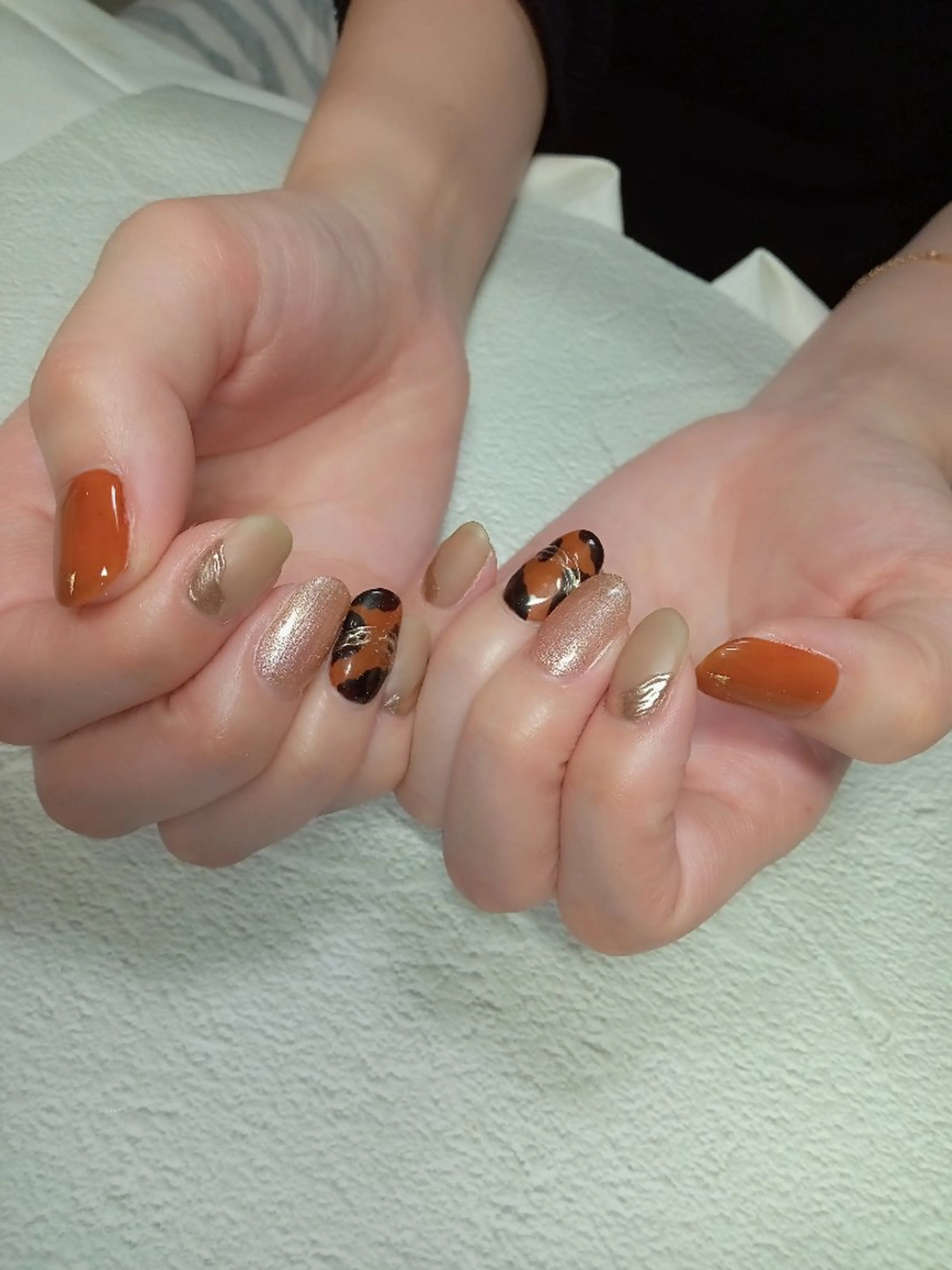 ネイル アニマル柄 氷ネイル・うるうるネイル キラキラネイル マグネットネイル ビー玉ネイル ハンドネイル flure de neige yukiのネイルデザイン