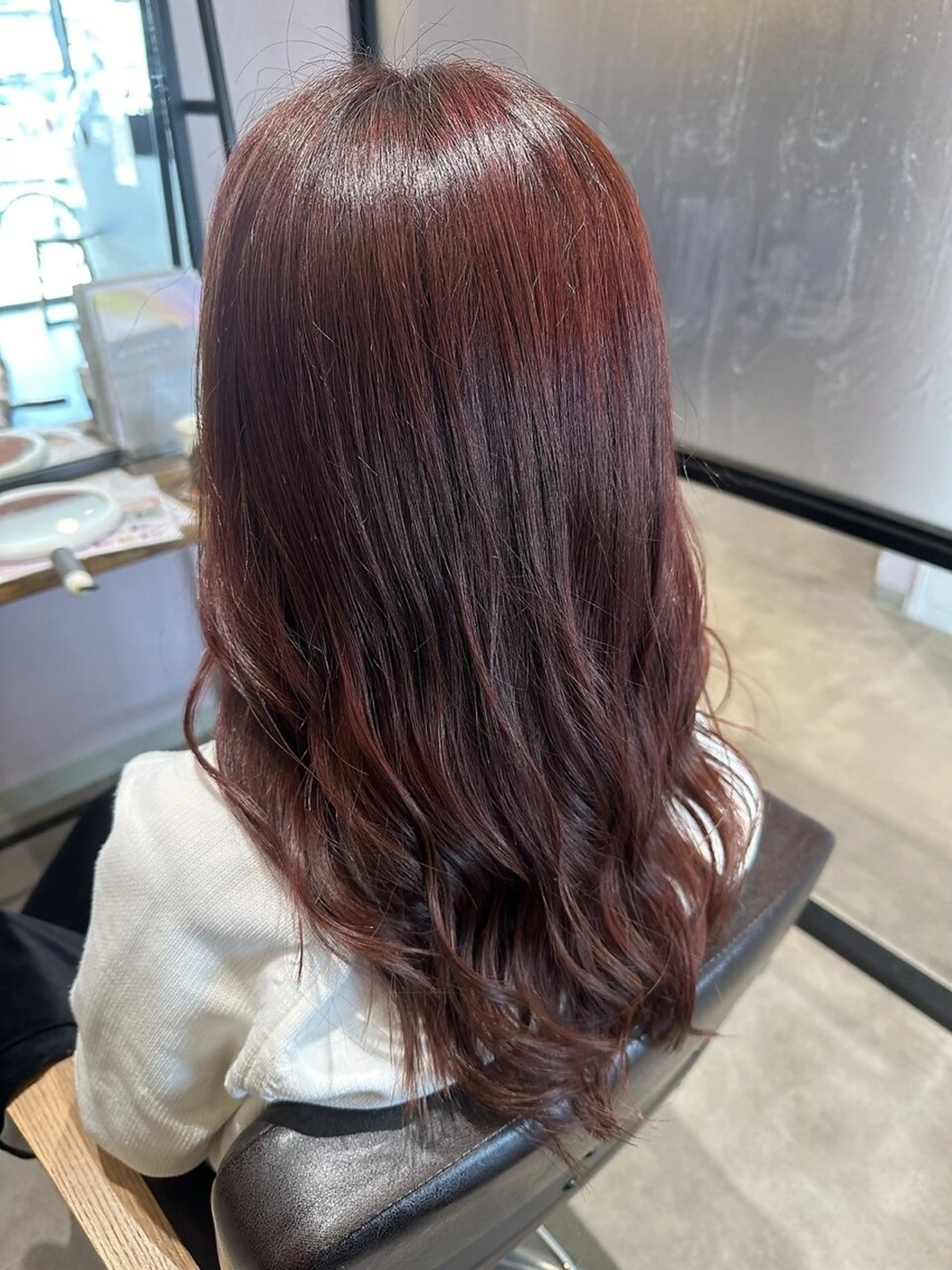 カラー 西原 愛紗のヘアスタイル