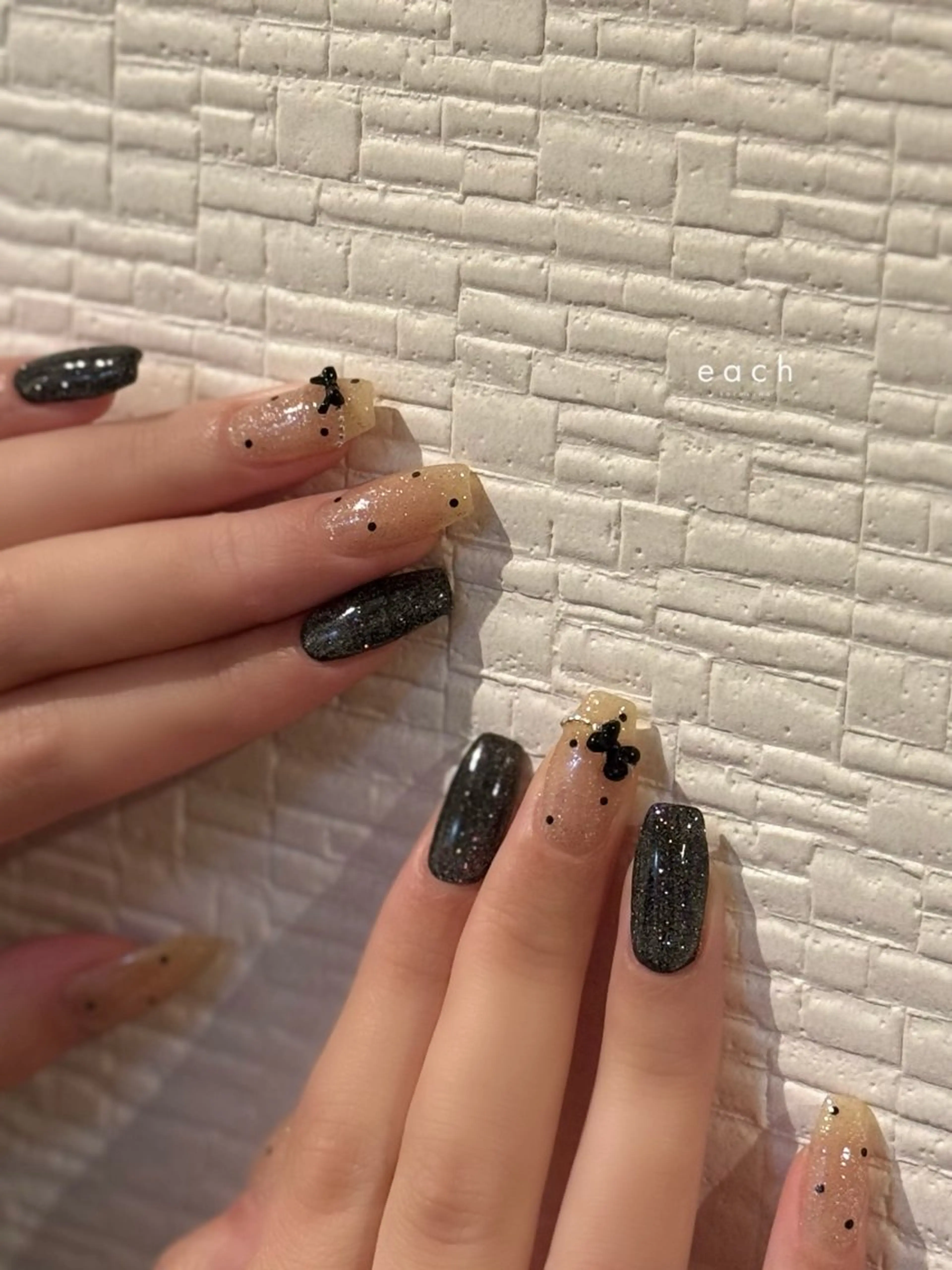 ネイル キラキラネイル ハンドネイル each kiyokaのネイルデザイン