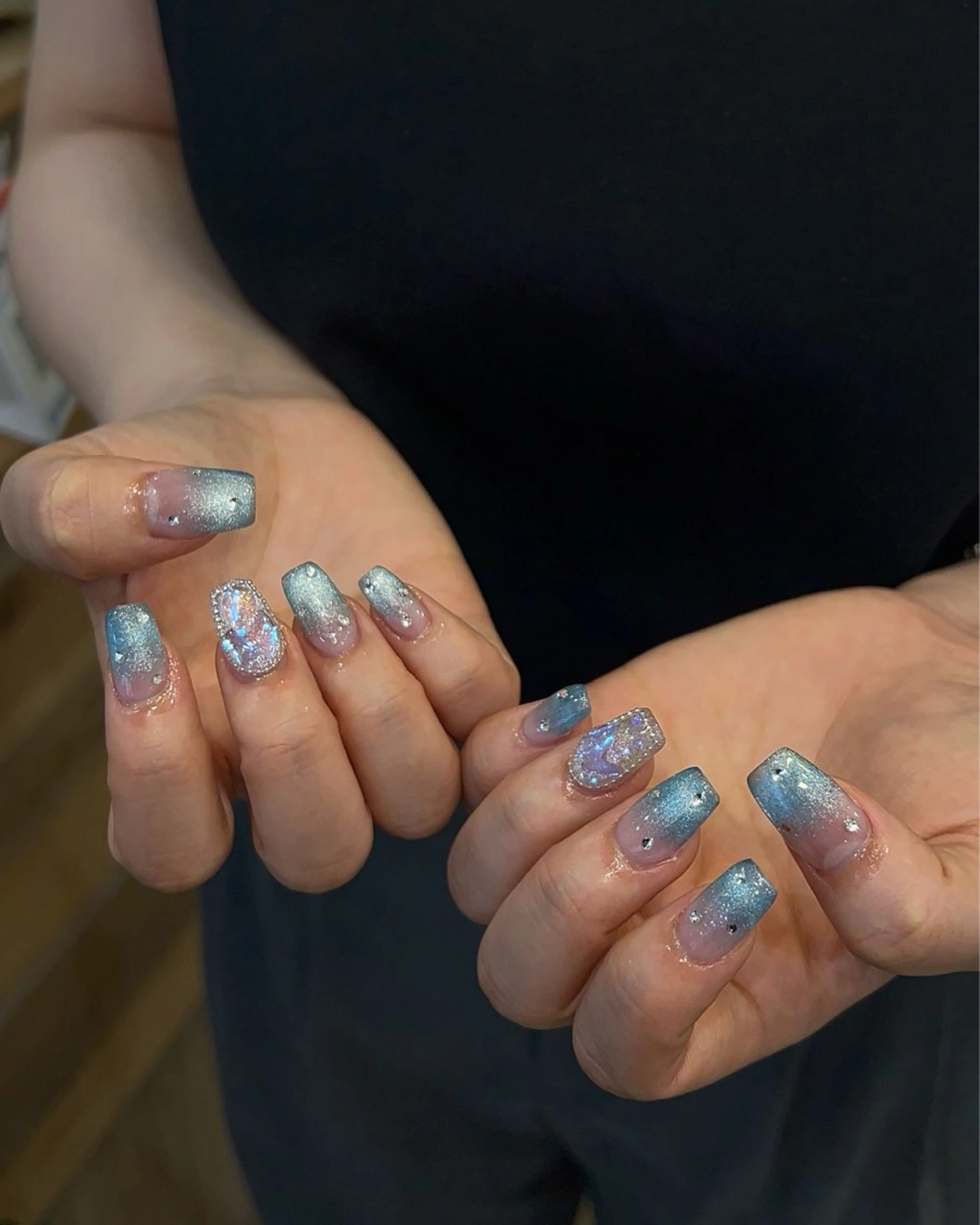 ネイル ハンドネイル フットネイル ハンドケア Nes.Nail所属・Miyagi Asamiのネイルデザイン