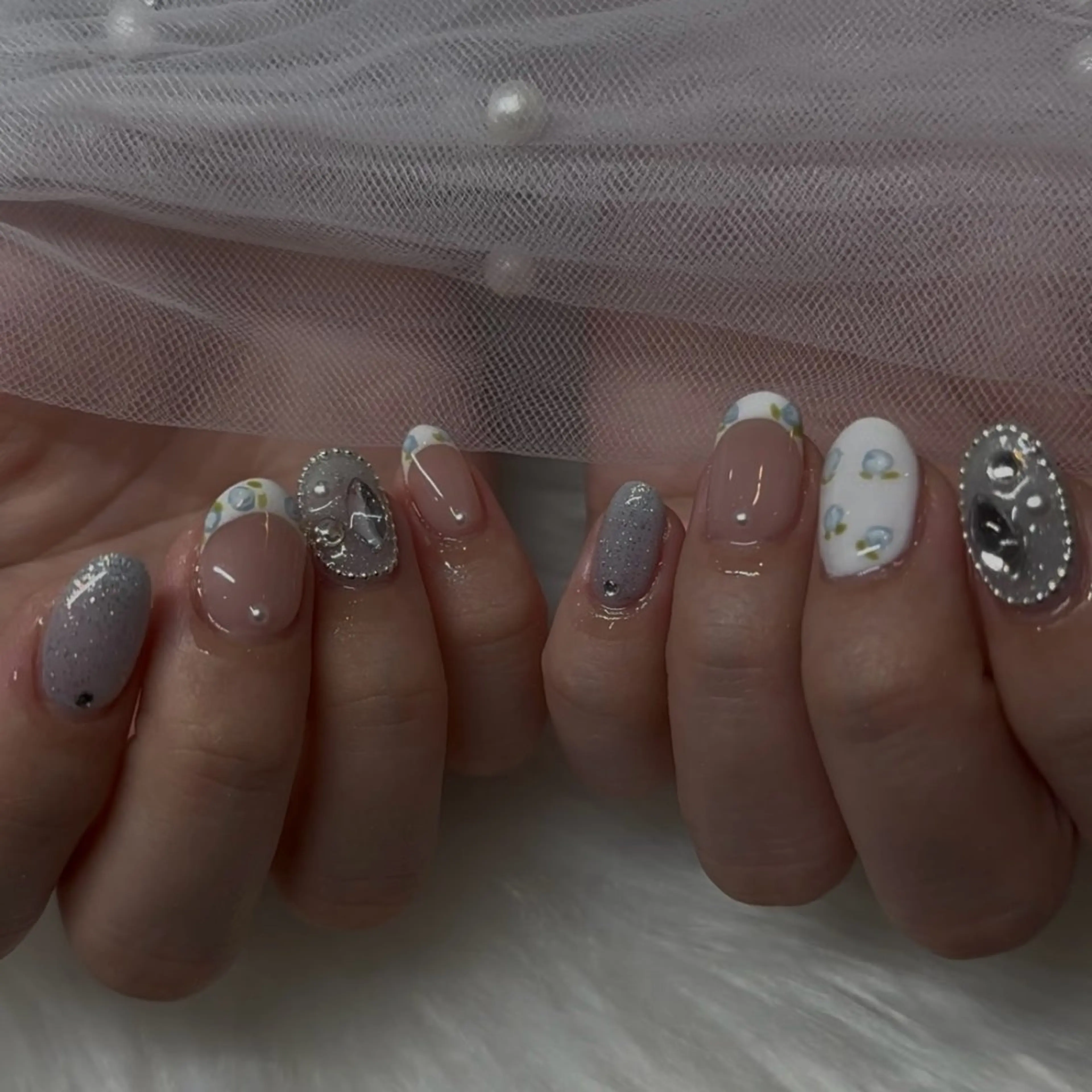 ネイル Laula🤍 ayakaのネイルデザイン