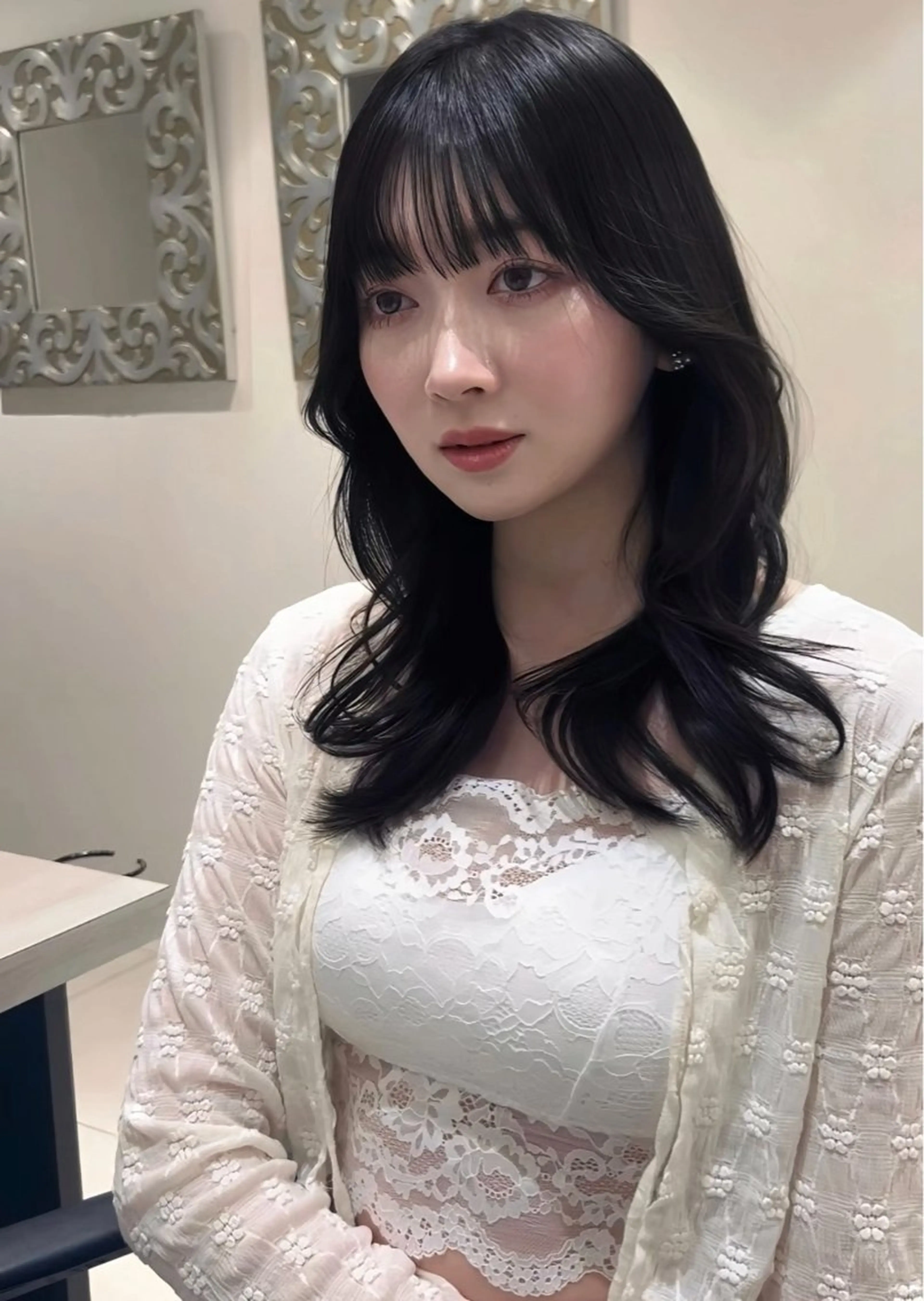 セミロング カラー 黒髪 ブルーカラー ブルーブラック レイヤーカット ヘアカラー トリートメント Euphoria新宿店所属・新宿/透明感カラー/ 縮毛矯正/SHOKIのヘアスタイル