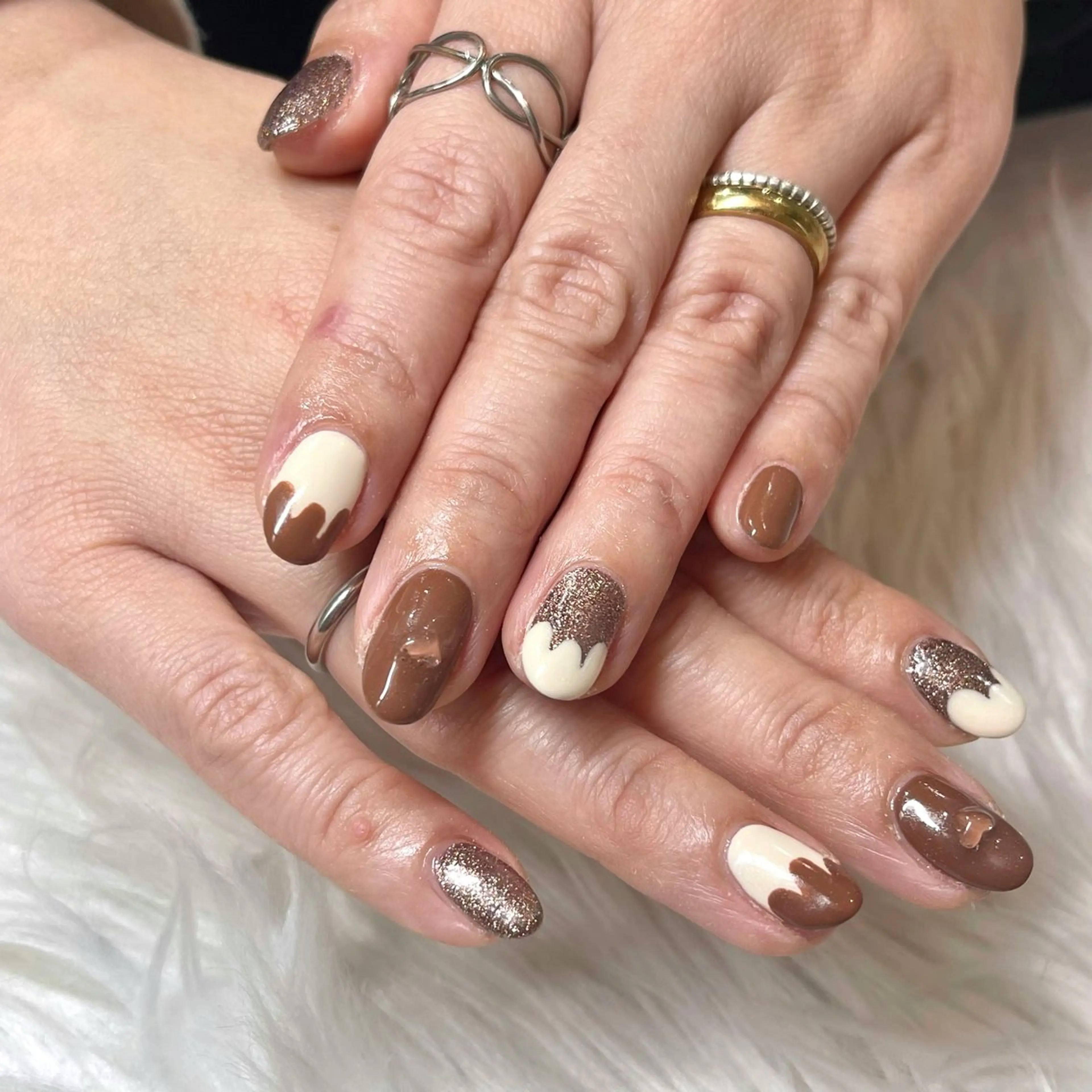 ネイル バレンタイン ハンドネイル フットネイル ハンドケア Yoshiha .Mのネイルデザイン