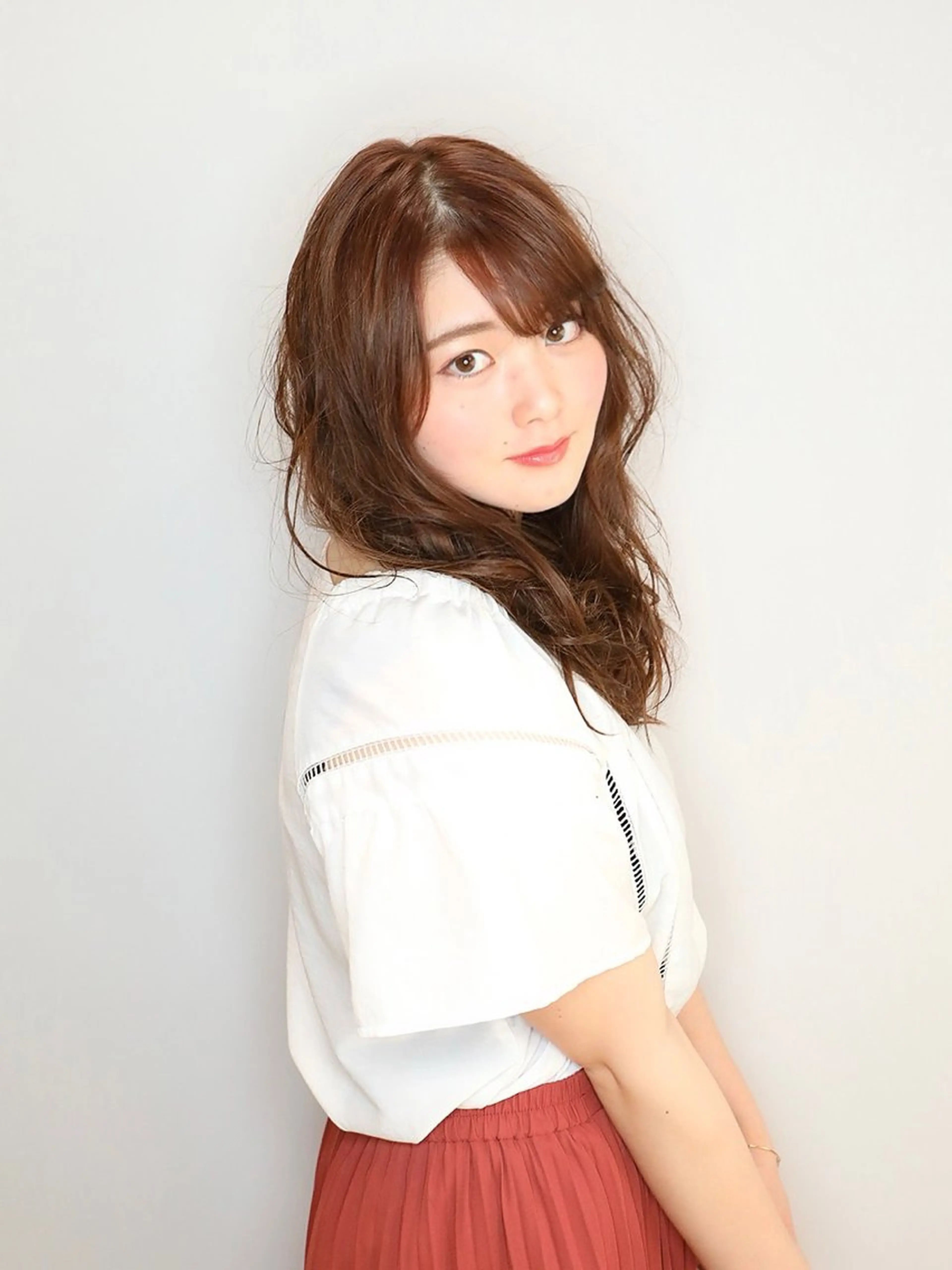 セミロング カラー パーマ カット ヘアカラー トリートメント 髪質改善✨透明感カラ ー🌈シエルブルーのヘアスタイル