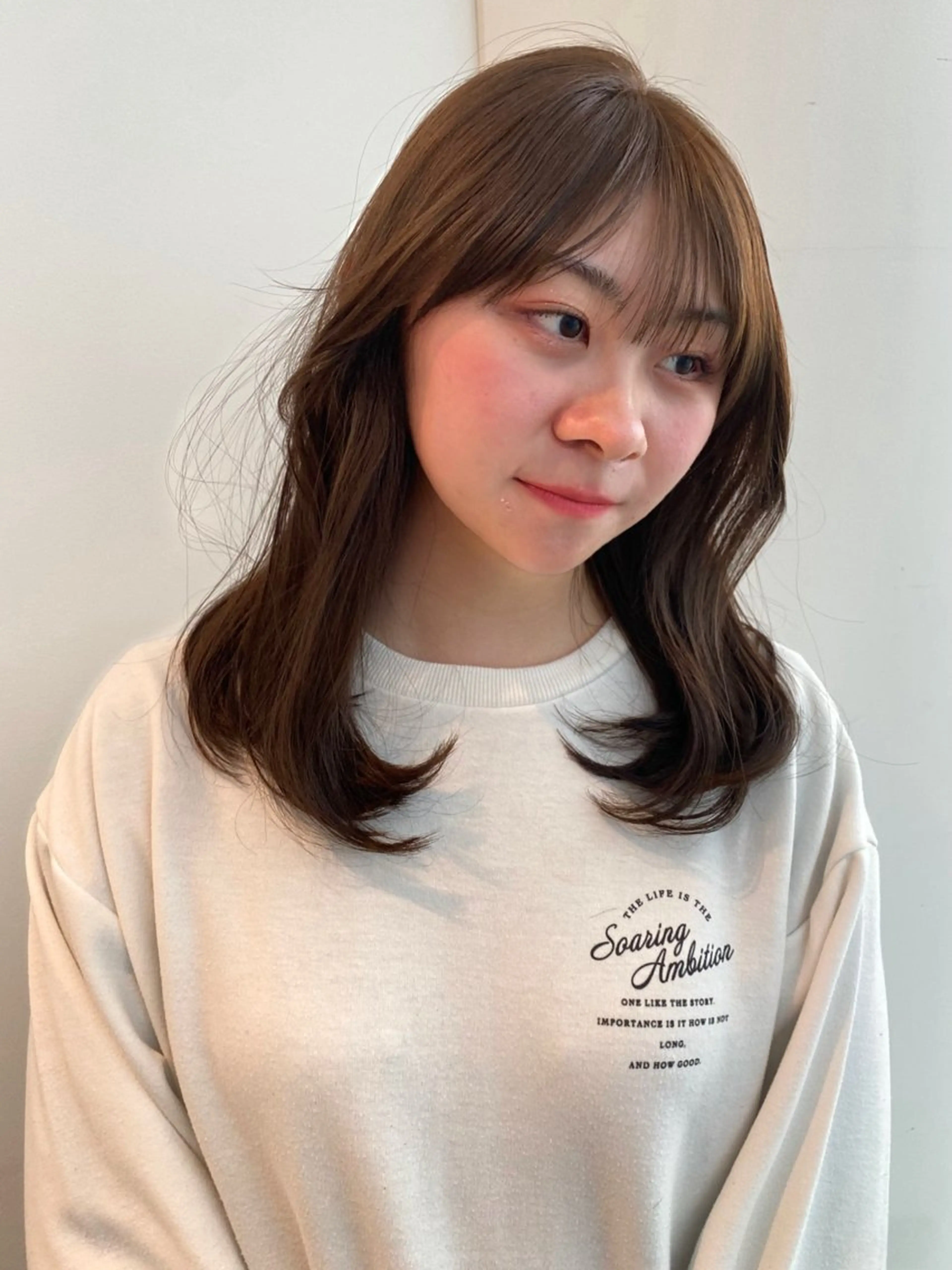 ミディアム カラー 卒業式のヘアスタイル カット ヘアカラー トリートメント mai / linoah˚✧のヘアスタイル