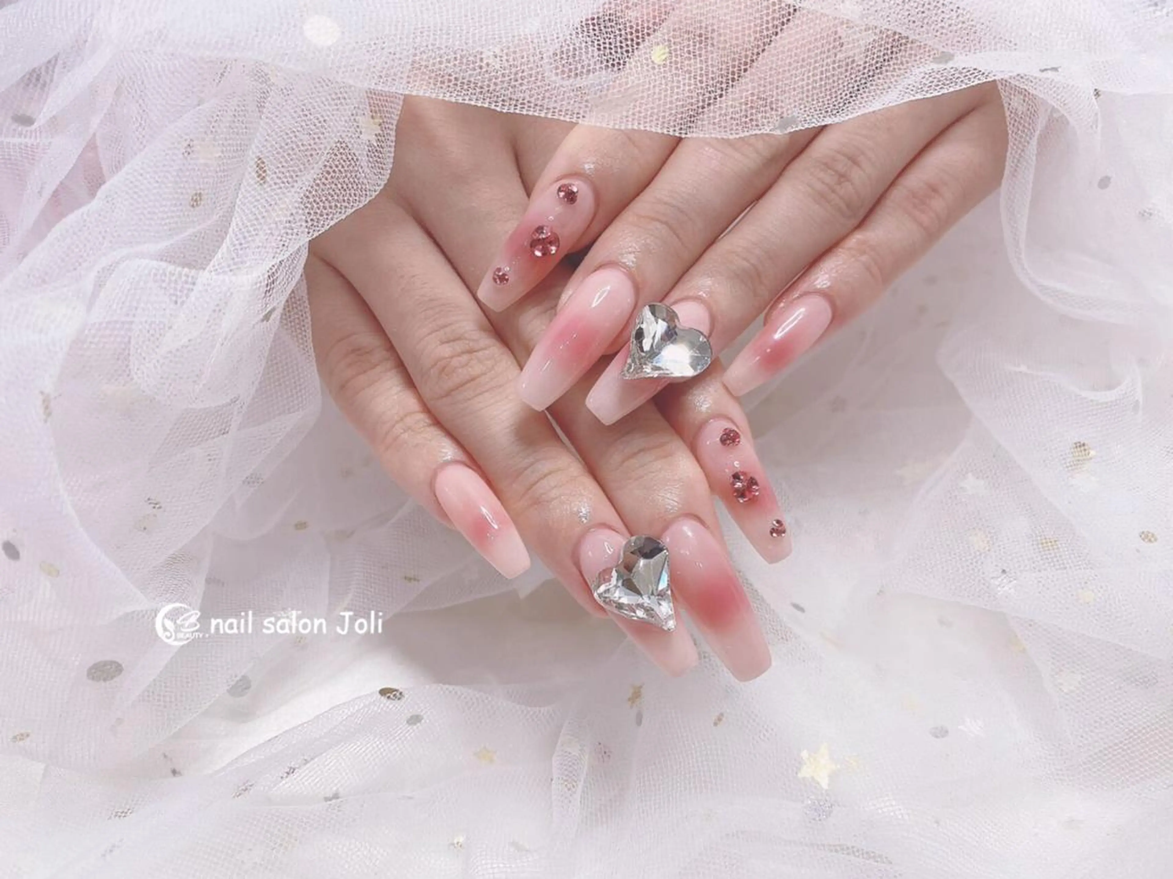 ネイル ジョリ kasumi🌹💅のネイルデザイン