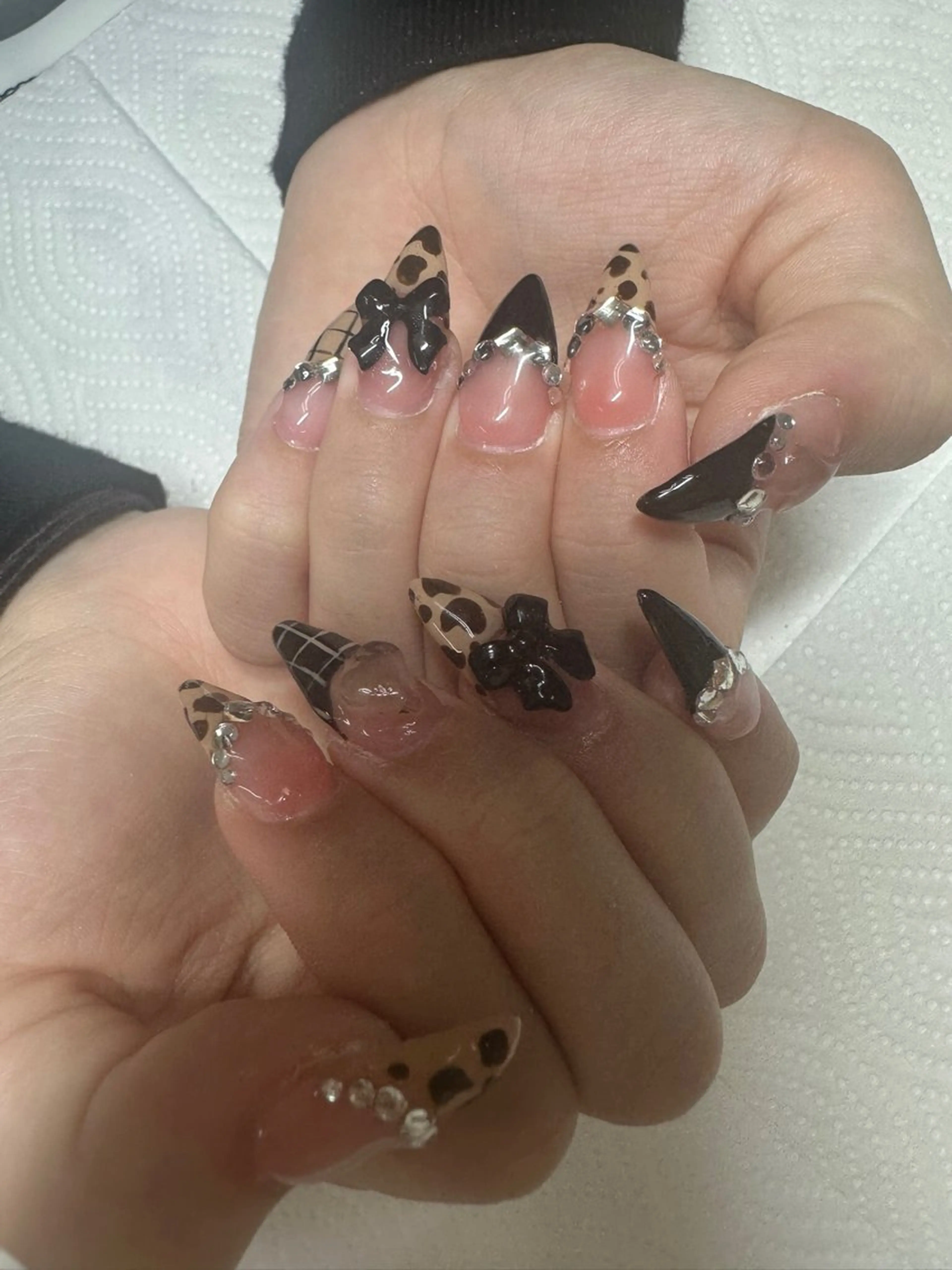 ★ハンド持ち込みアート6本＋色三色の写真