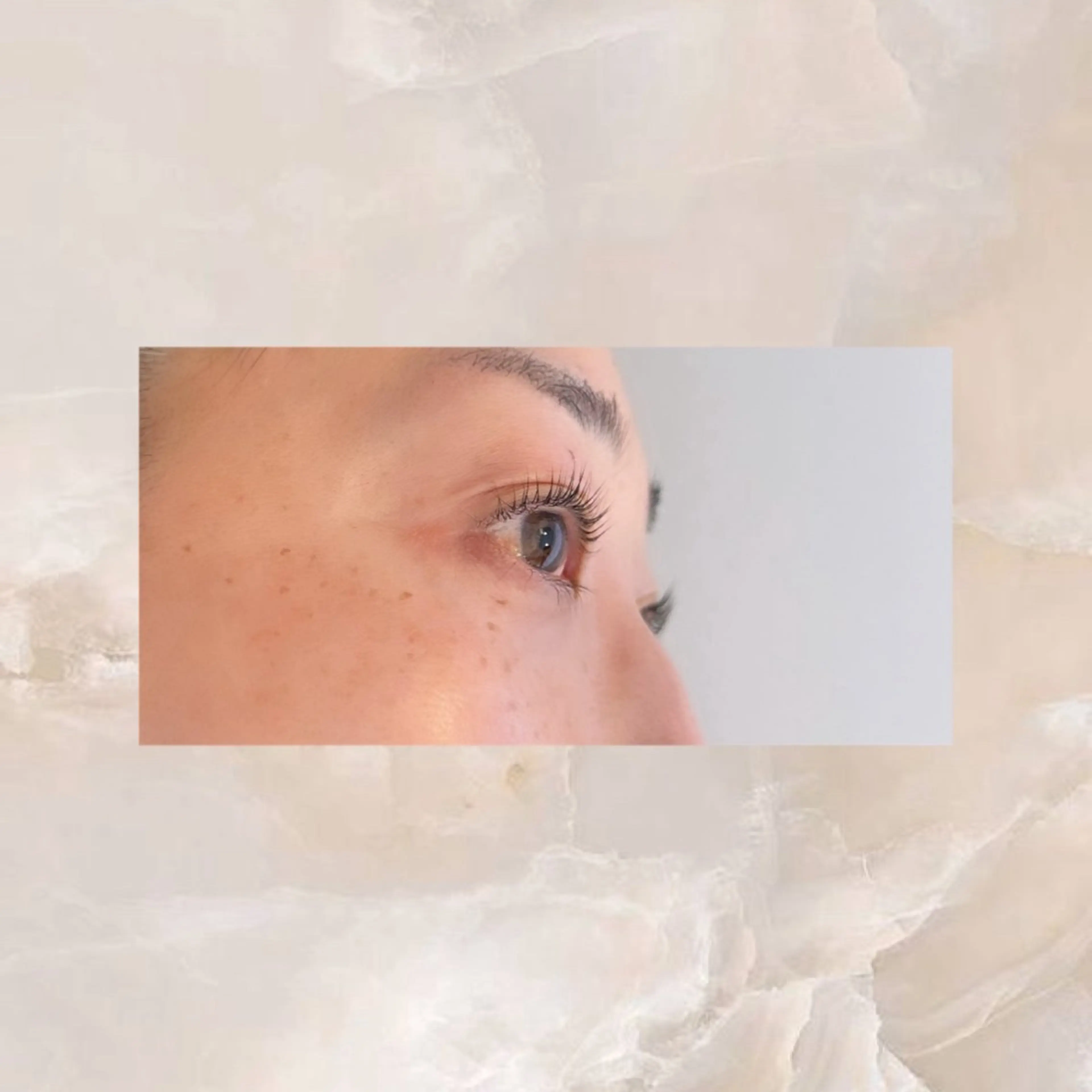 マツエク・マツパ 一重×まつ毛パーマ 岩本みるか/ 暖色カラー/ベージュのヘアスタイル