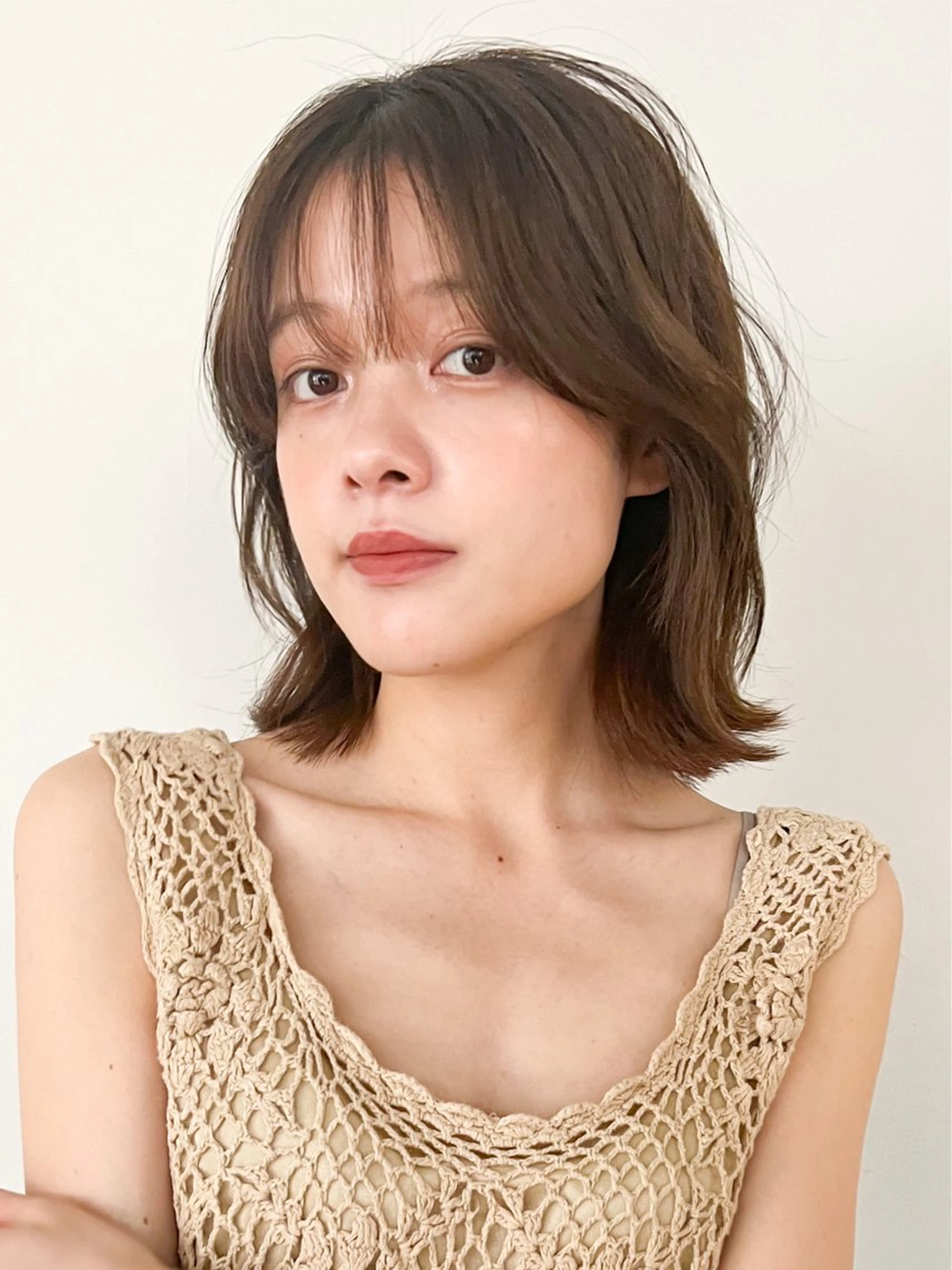 ミディアム カラー ベージュカラー オリーブベージュ ボブ 顔周りカット レイヤーカット カット ヘアカラー トリートメント 顔周りレイヤー🌈 透明感カラ⭐️RENのヘアスタイル