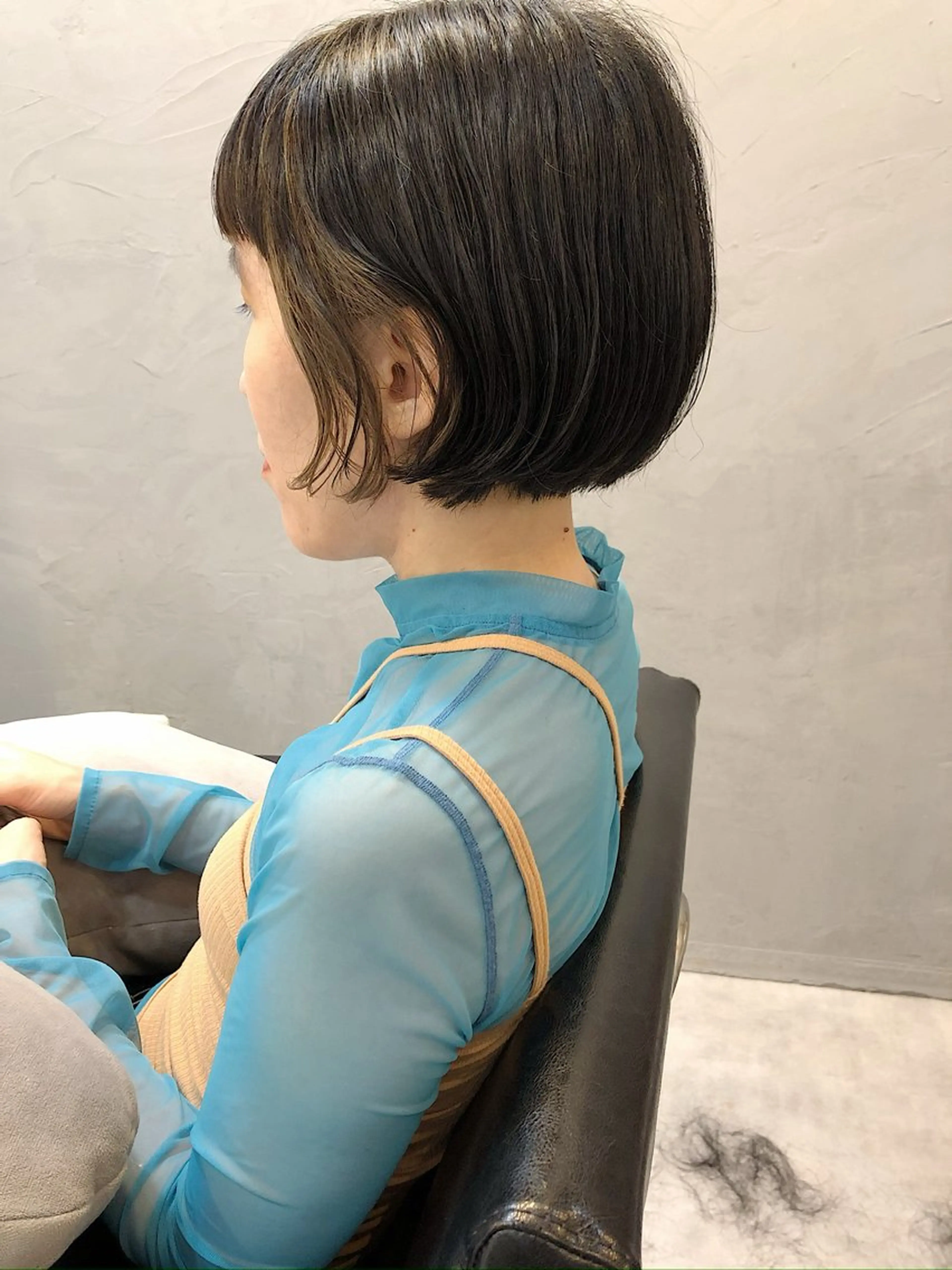 ショート カラー 長井 美佳のヘアスタイル