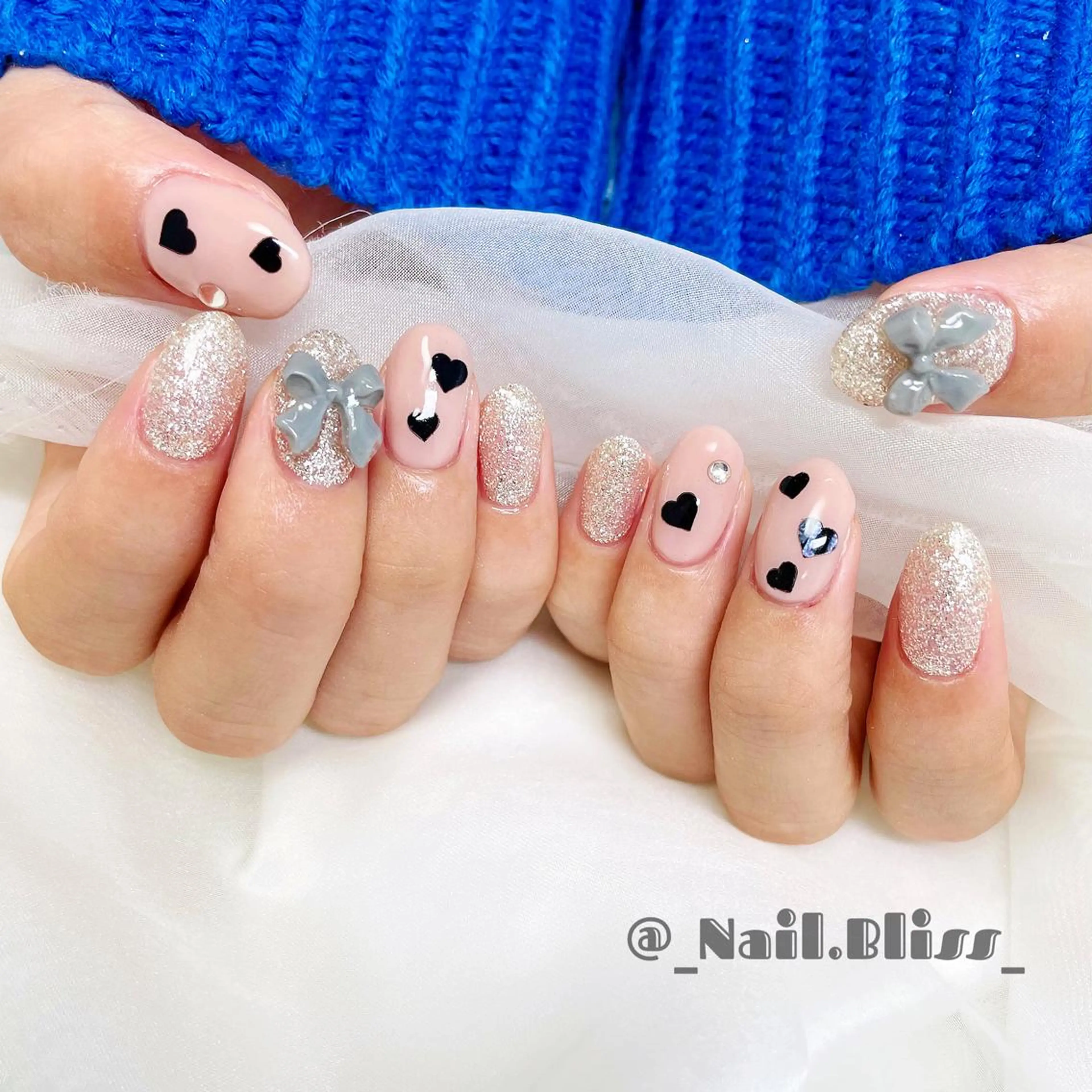 ネイル リボン ワンホンネイル ハンドネイル NAIL BLISSのネイルデザイン
