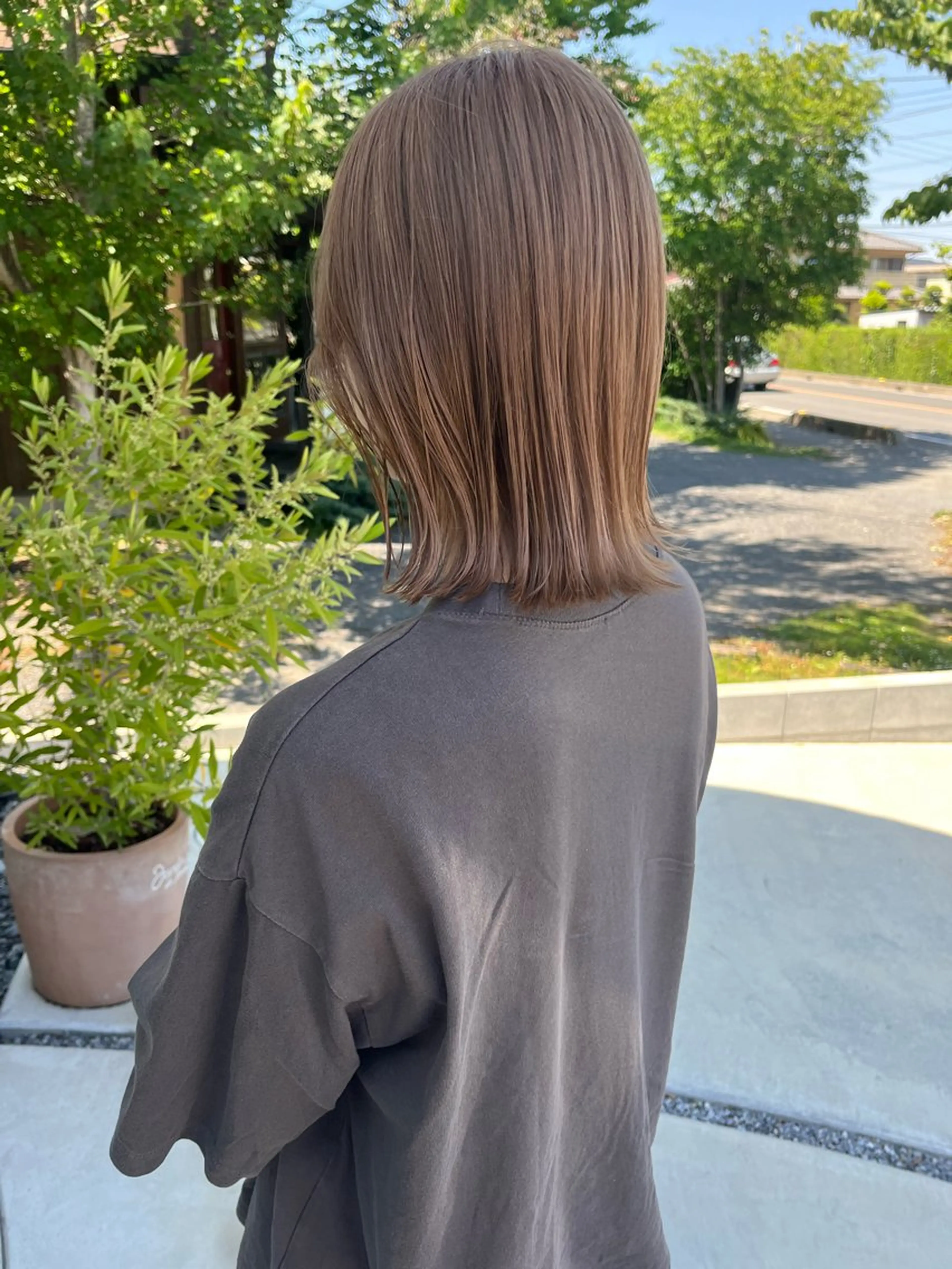 ミディアム カラー Agu hair time所属・time_ メラニーのヘアスタイル