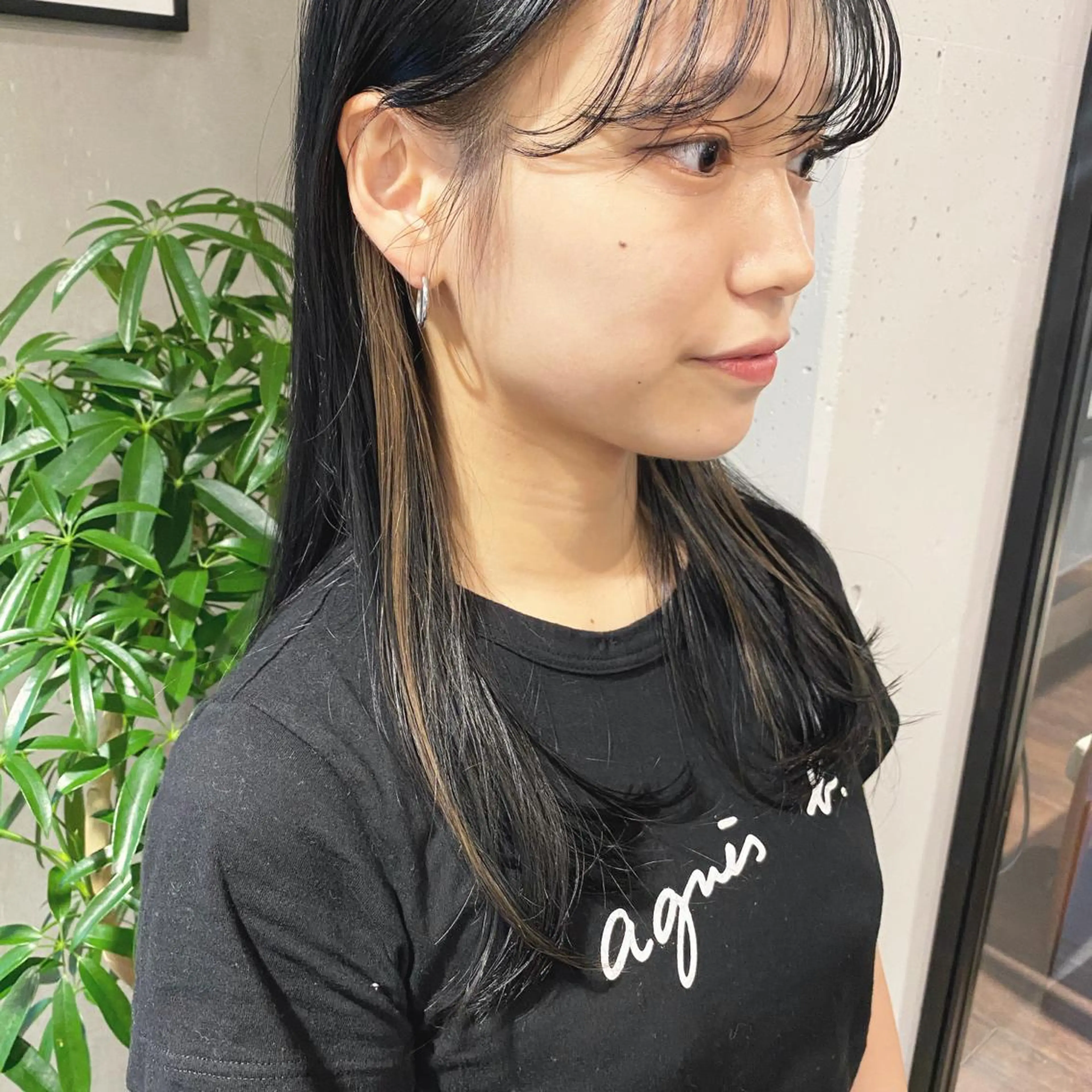 セミロング カラー イヤリングカラー カット ヘアカラー トリートメント やまもと さえのヘアスタイル