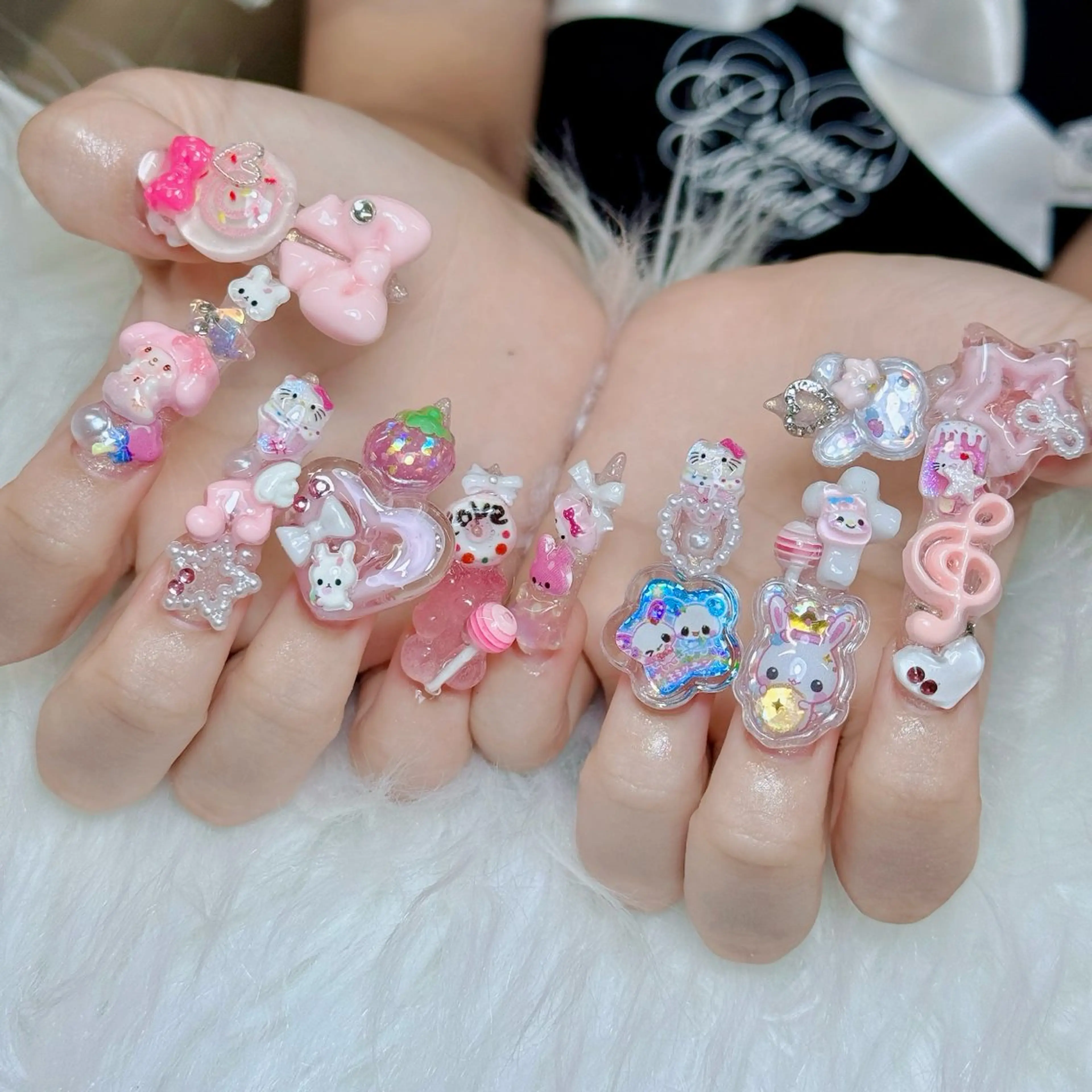 ネイル オーロラネイル チークネイル フットネイル フレンチネイル ハロウィン ハンドネイル Lumi Nail 新大久保3‘のネイルデザイン