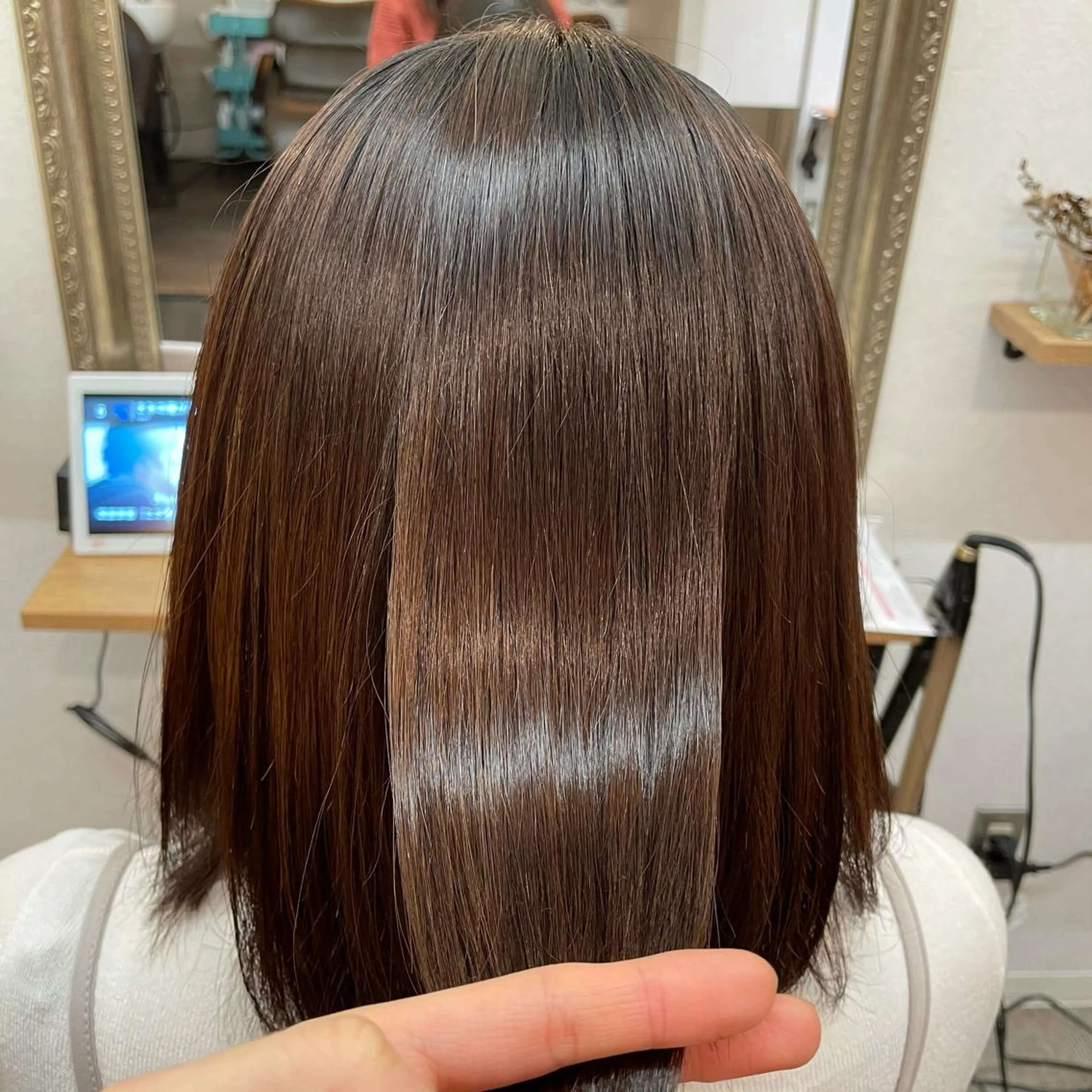 セミロング 齋藤 真由のヘアスタイル