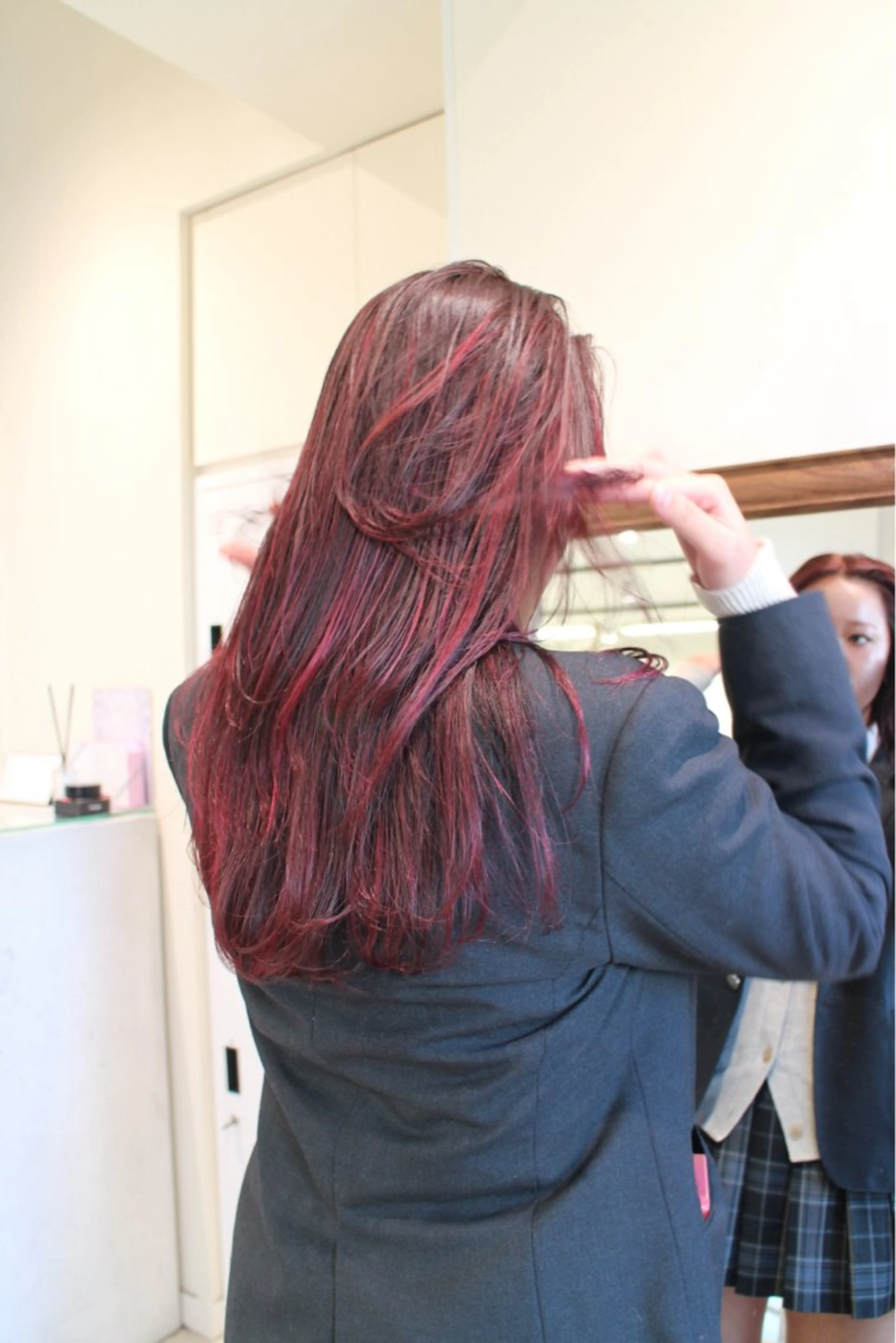 ロング カーリーパーマ/ 透明ｶﾗｰ/MIKUのヘアスタイル