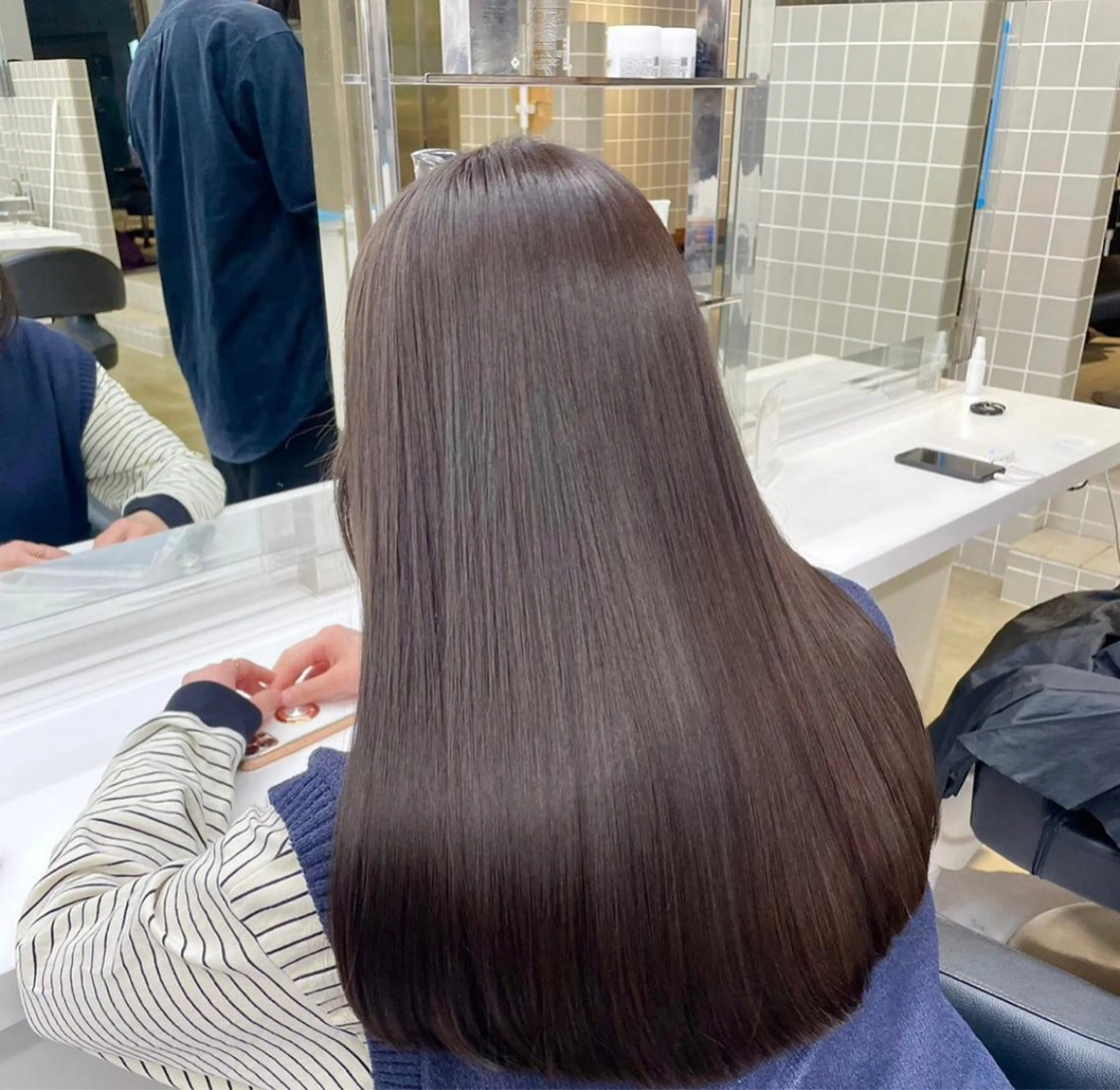 ロング チョコレートブラウン ハイトーン特化/ 複雑履歴修正/拓真のヘアスタイル