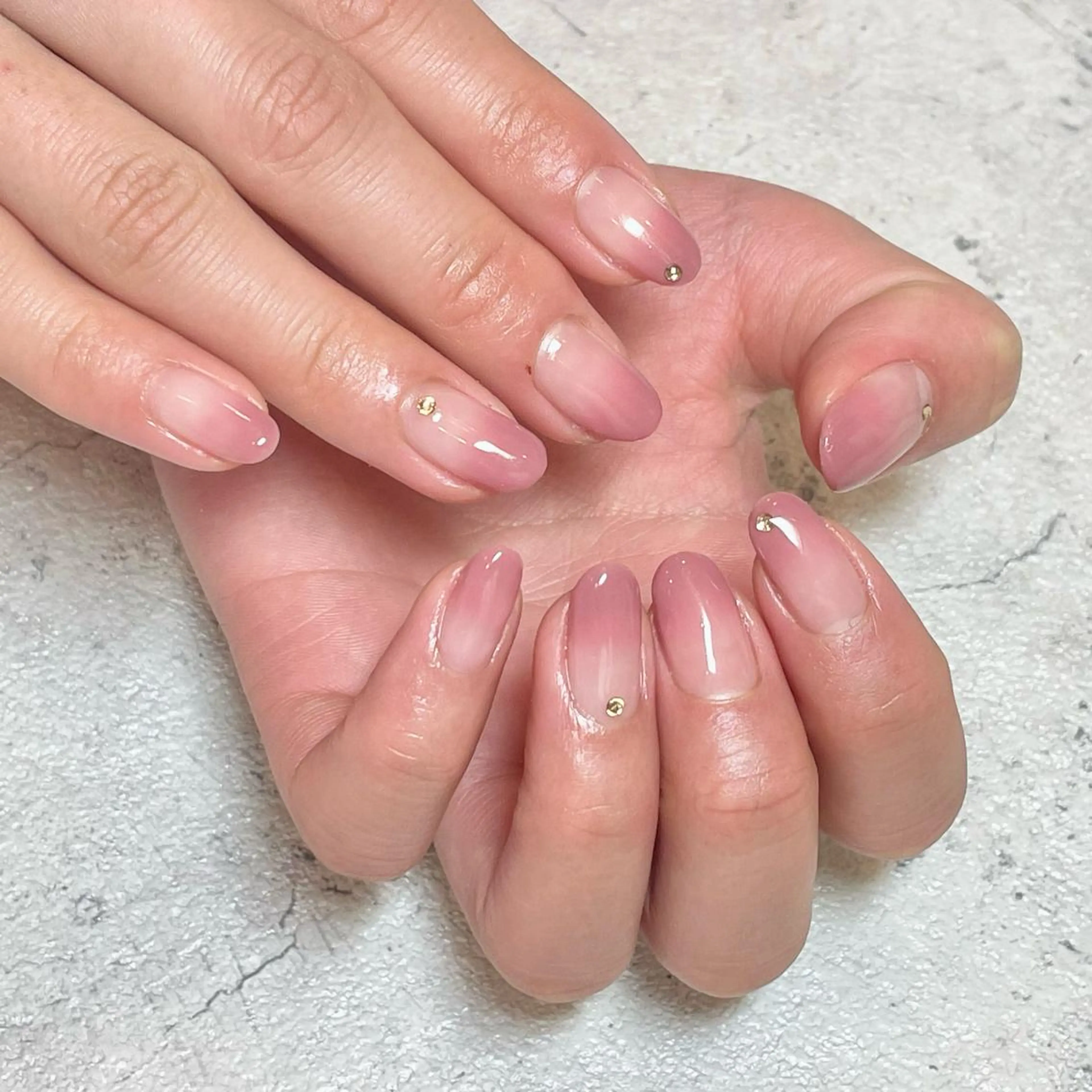 ネイル ワンホンネイル CHOUETTE所属・CHOUETTE Shioriのネイルデザイン