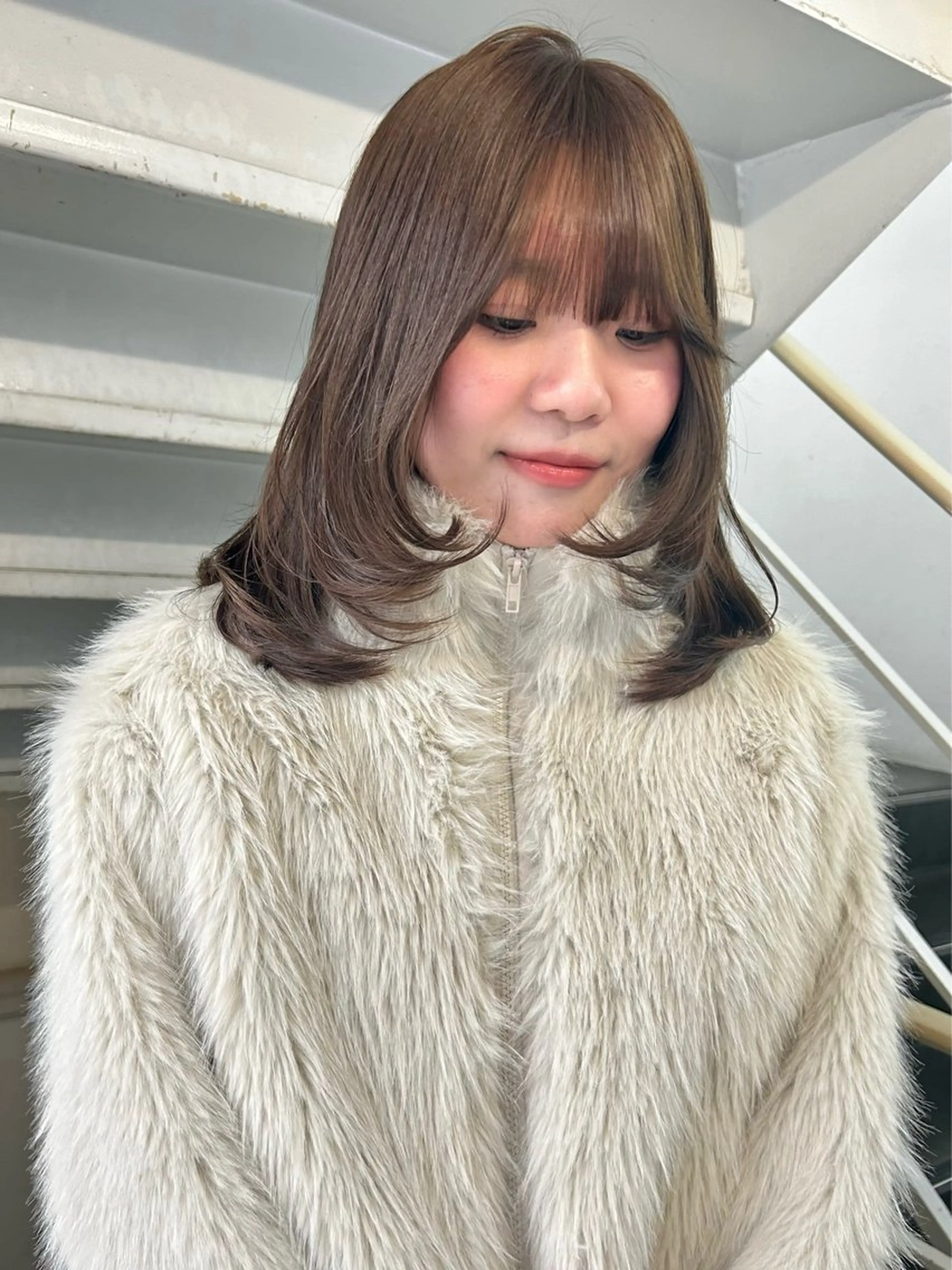 セミロング カラー ヘアカラー ゆほこ クリーミーcolorのヘアスタイル